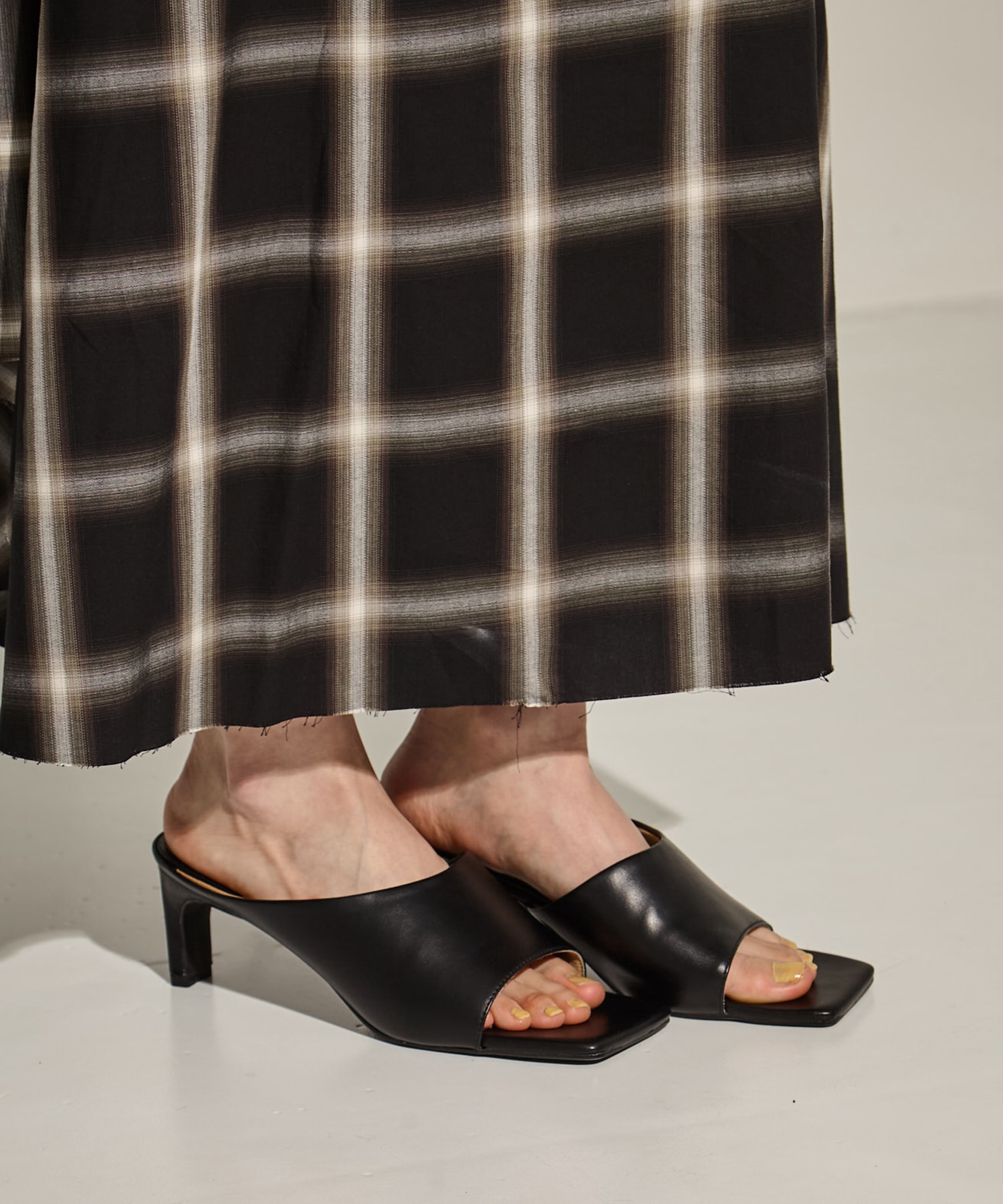 Square Toe Mule STUDIOUS