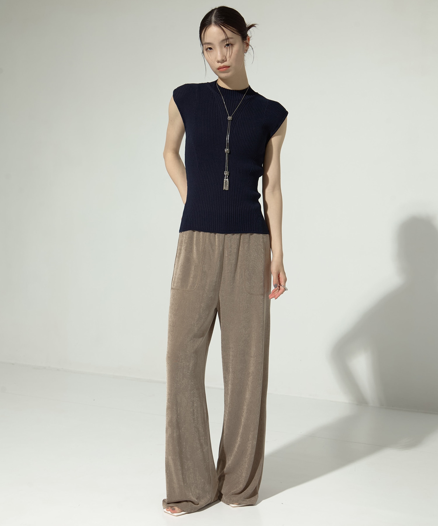 Metal fringe loop tie TOGA