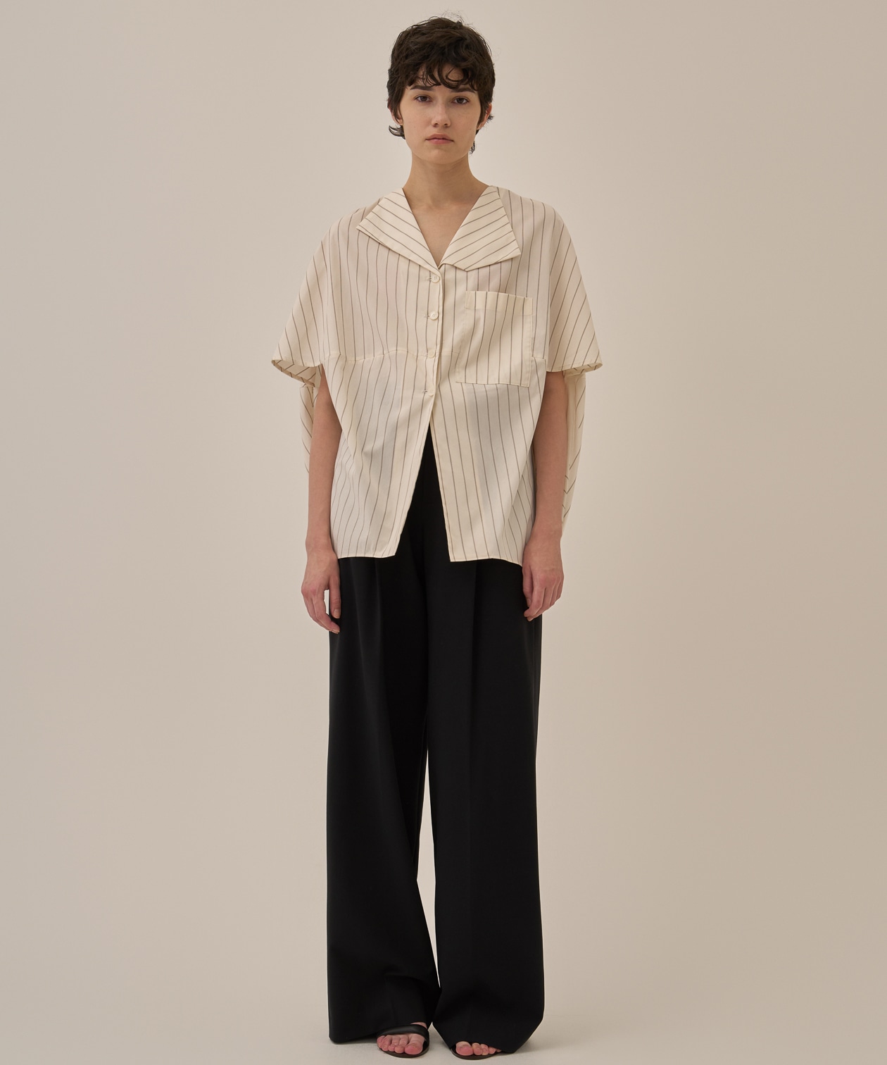 Aura Stripe shirt AKIRANAKA