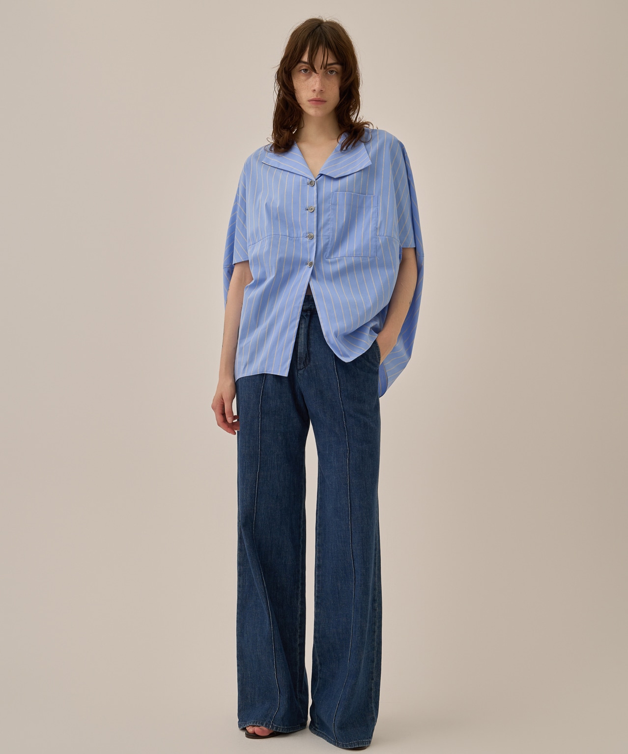 Aura Stripe shirt AKIRANAKA