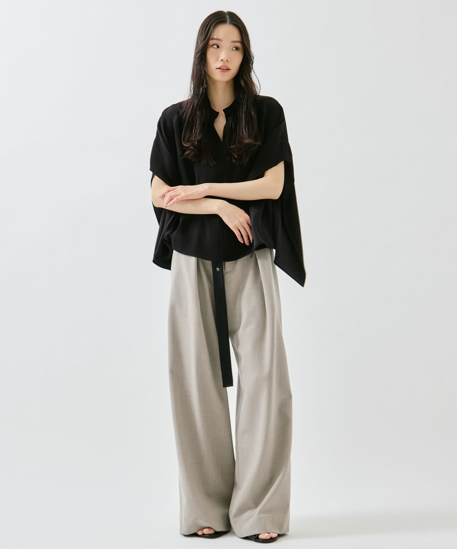 BACK SATIN DRAPE BLOUSE STUDIOUS