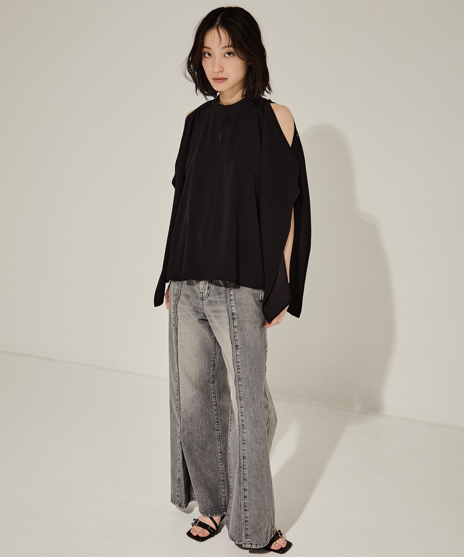 BACK SATIN DRAPE BLOUSE STUDIOUS