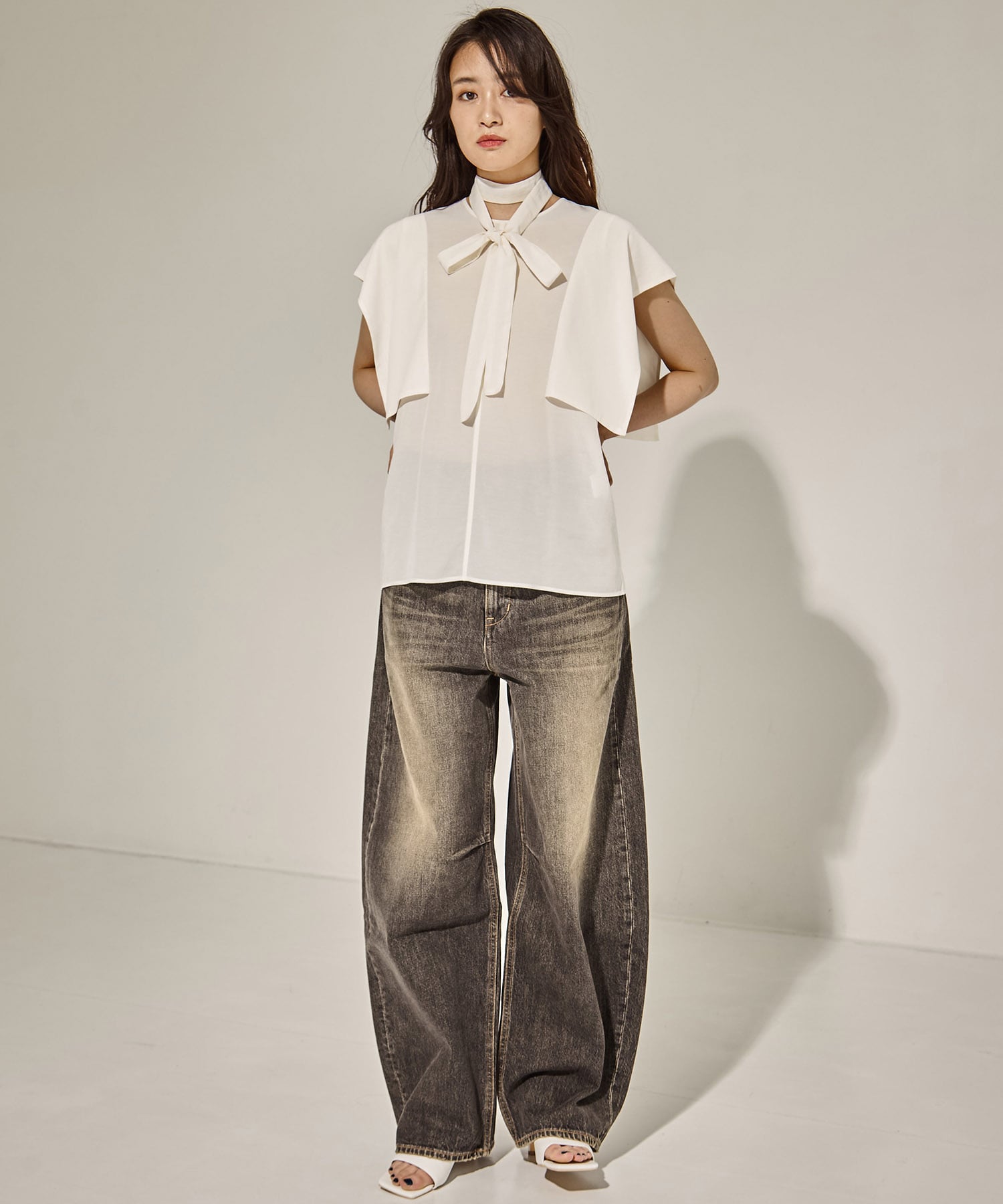 SQUARE SLEEVE BLOUSE CLANE