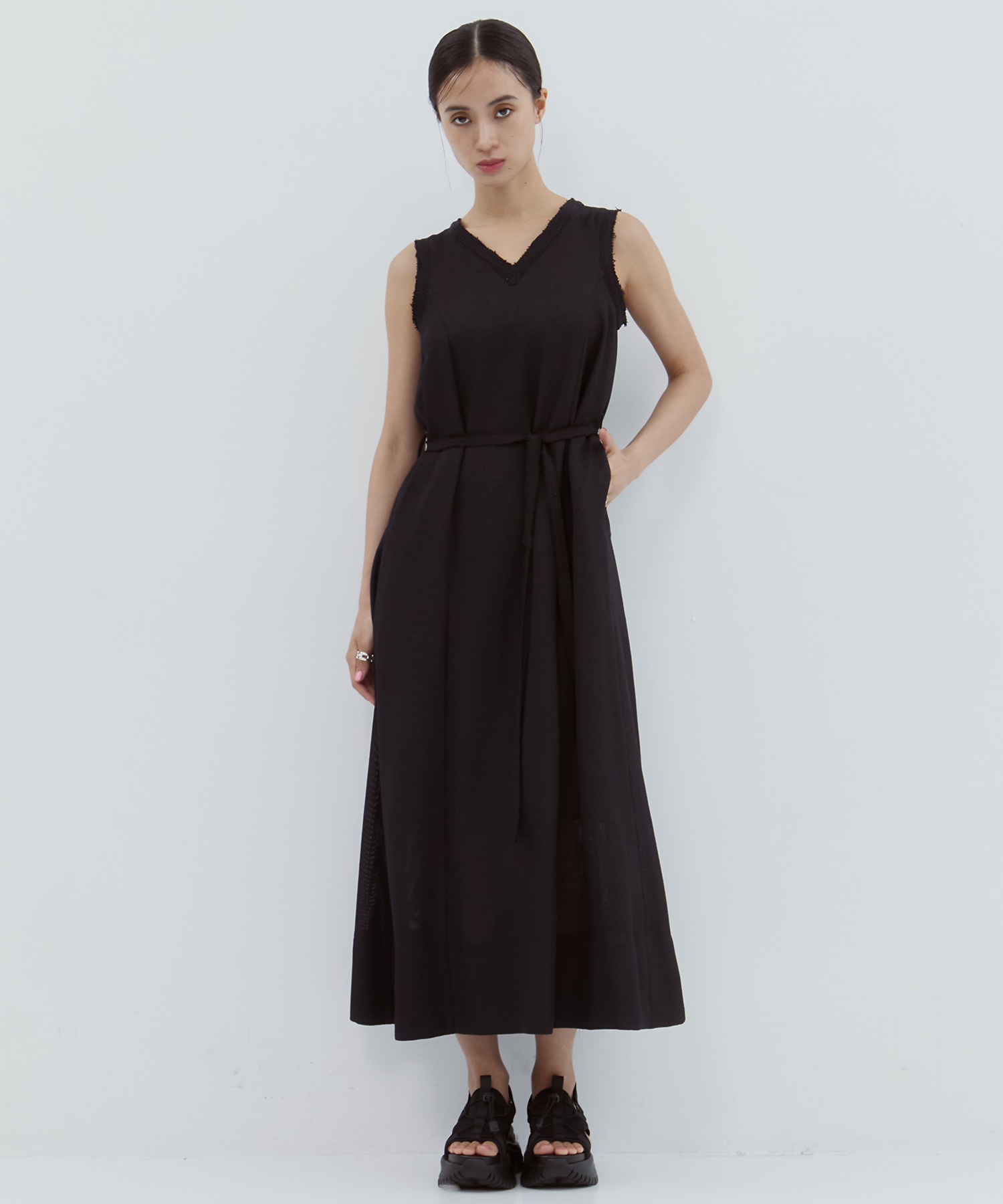 V Neck Sleeveless Mesh Dress STUDIOUS
