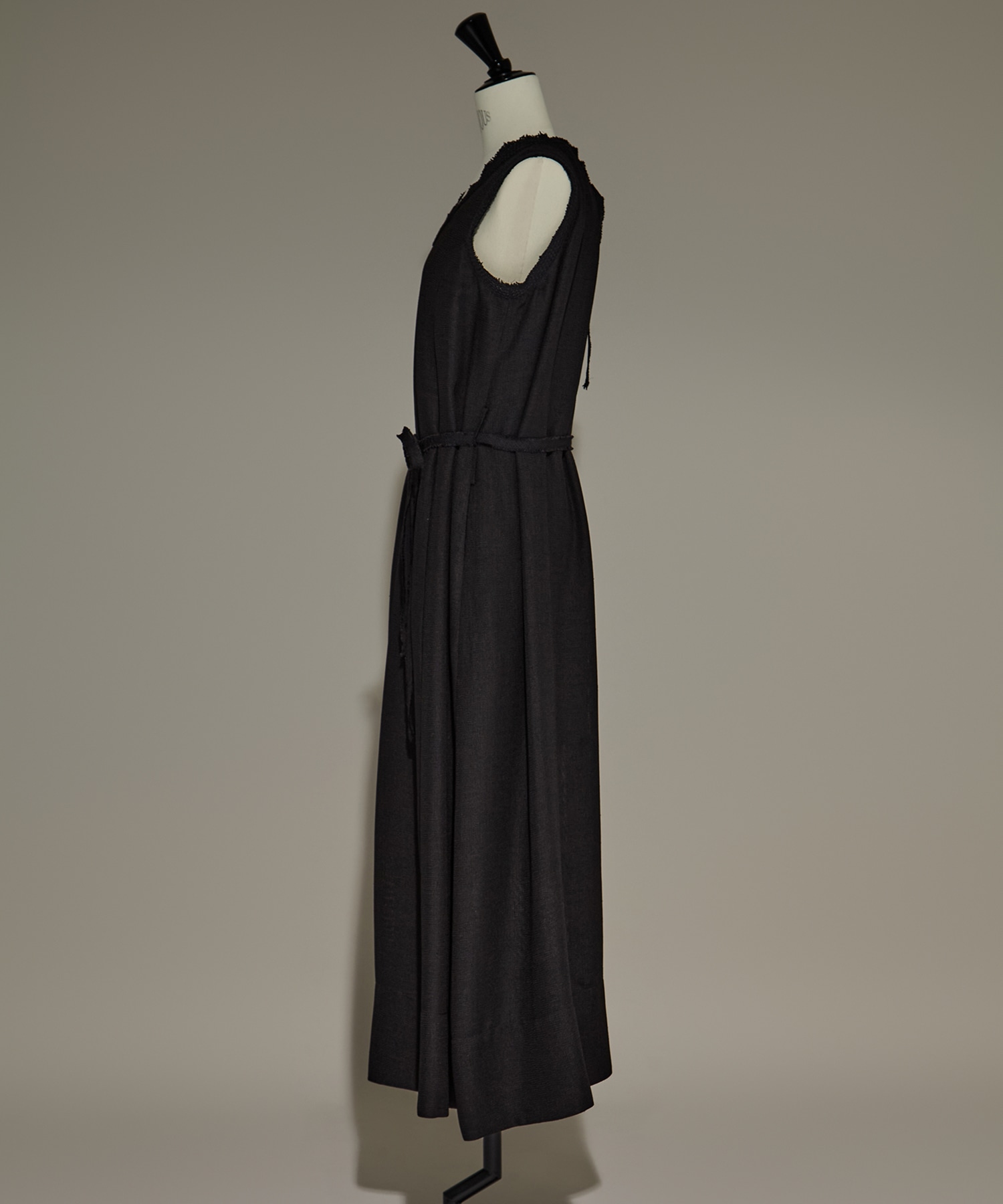 V Neck Sleeveless Mesh Dress STUDIOUS