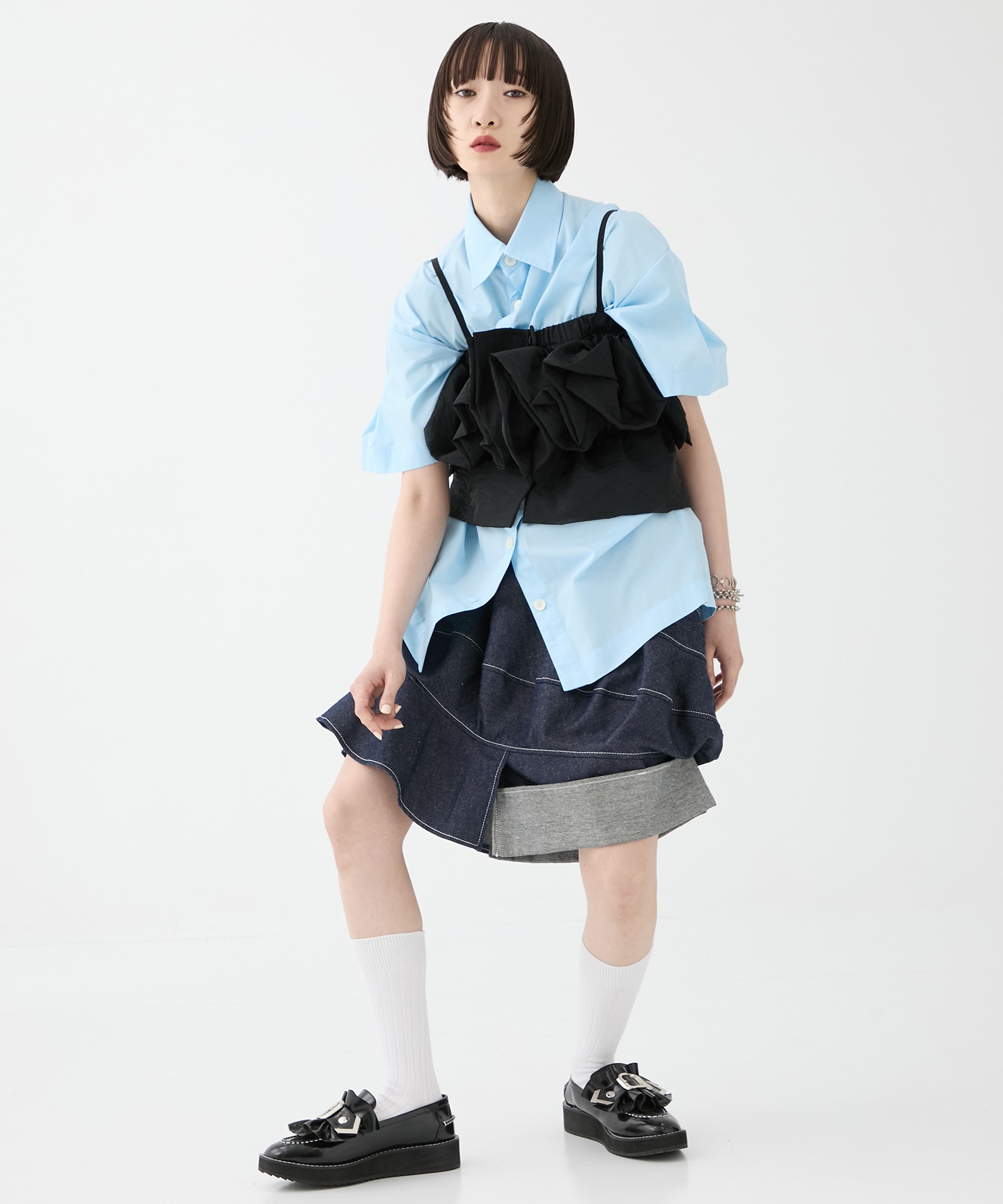 別注frower frill vest HOUGA