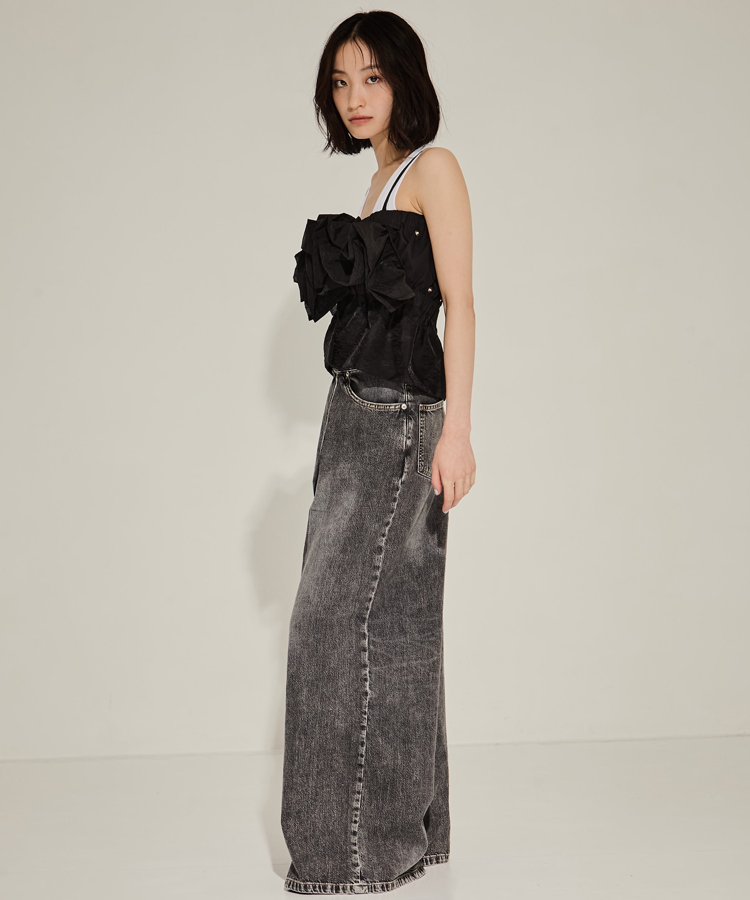 別注frower frill vest HOUGA