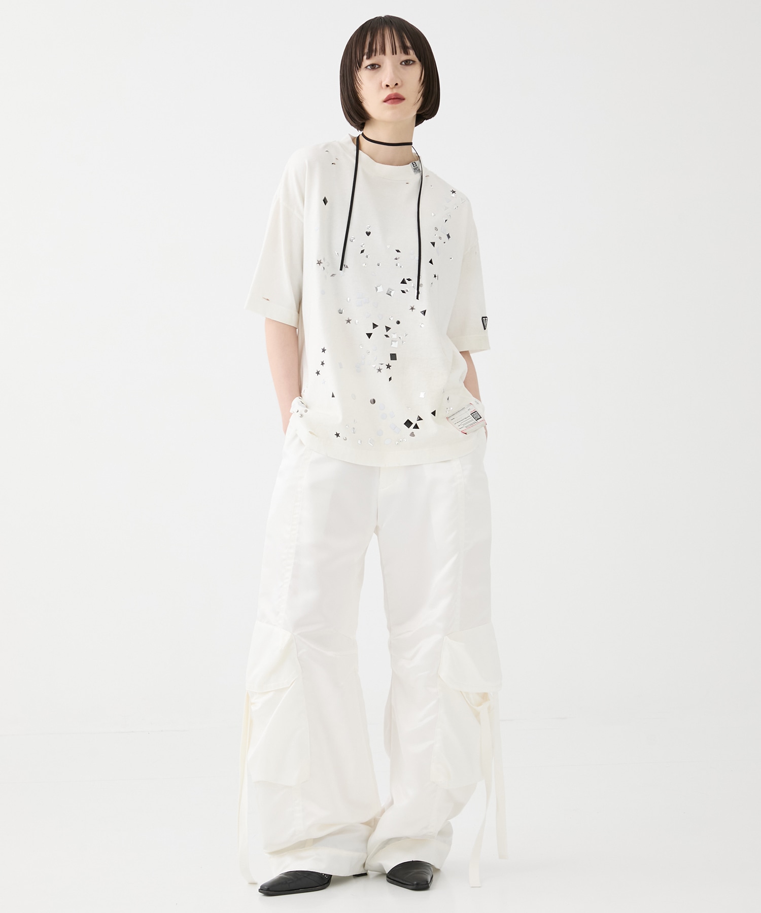 EMBELLISHED DISTRESSED TEE Maison MIHARA YASUHIRO