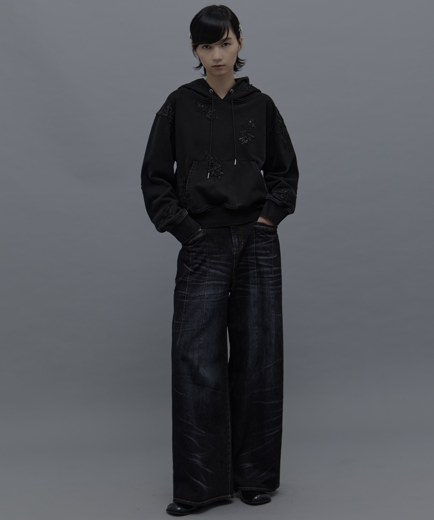 Tucked Wide Leg Jeans STUDIOUS
