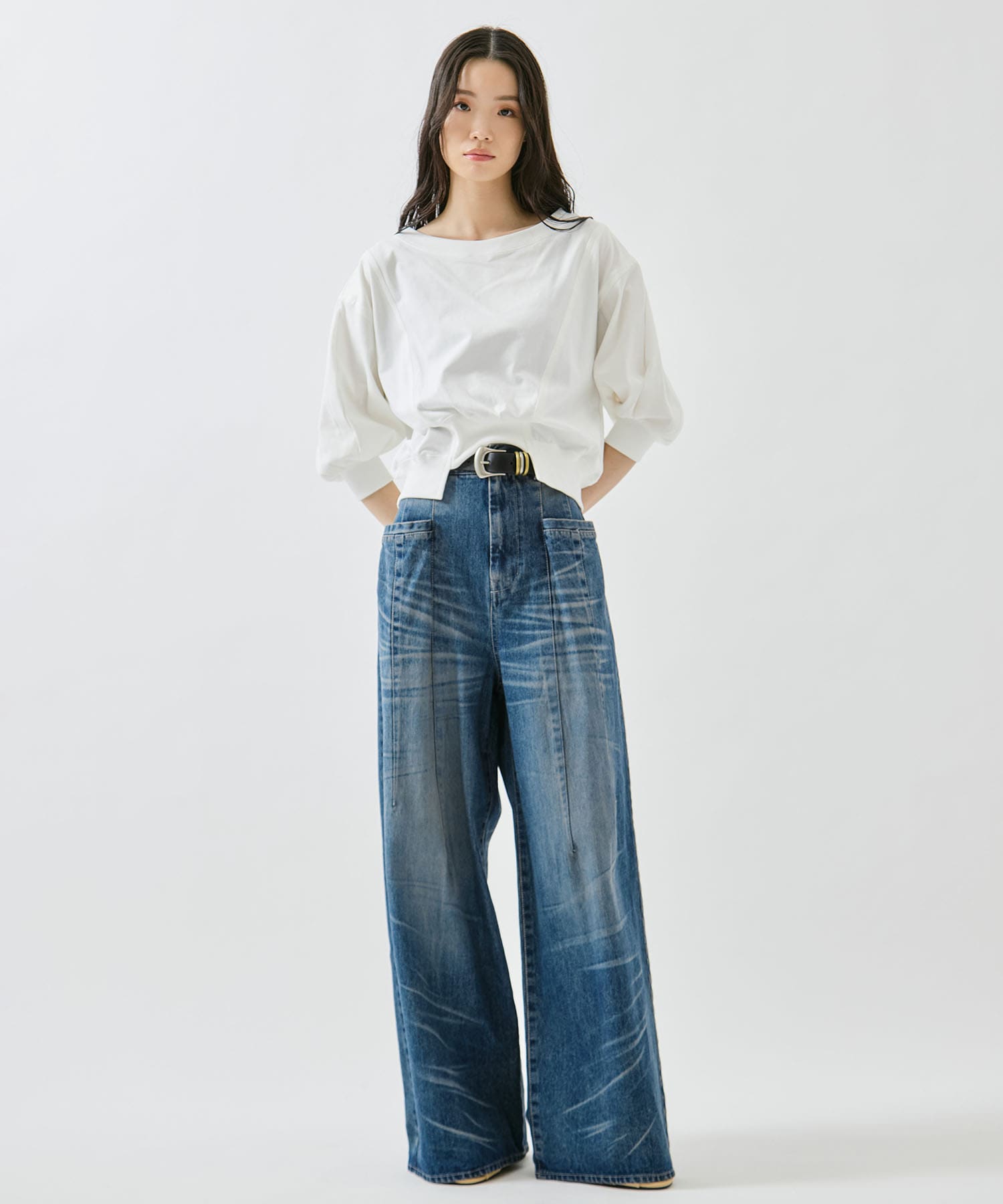 Tucked Wide Leg Jeans STUDIOUS