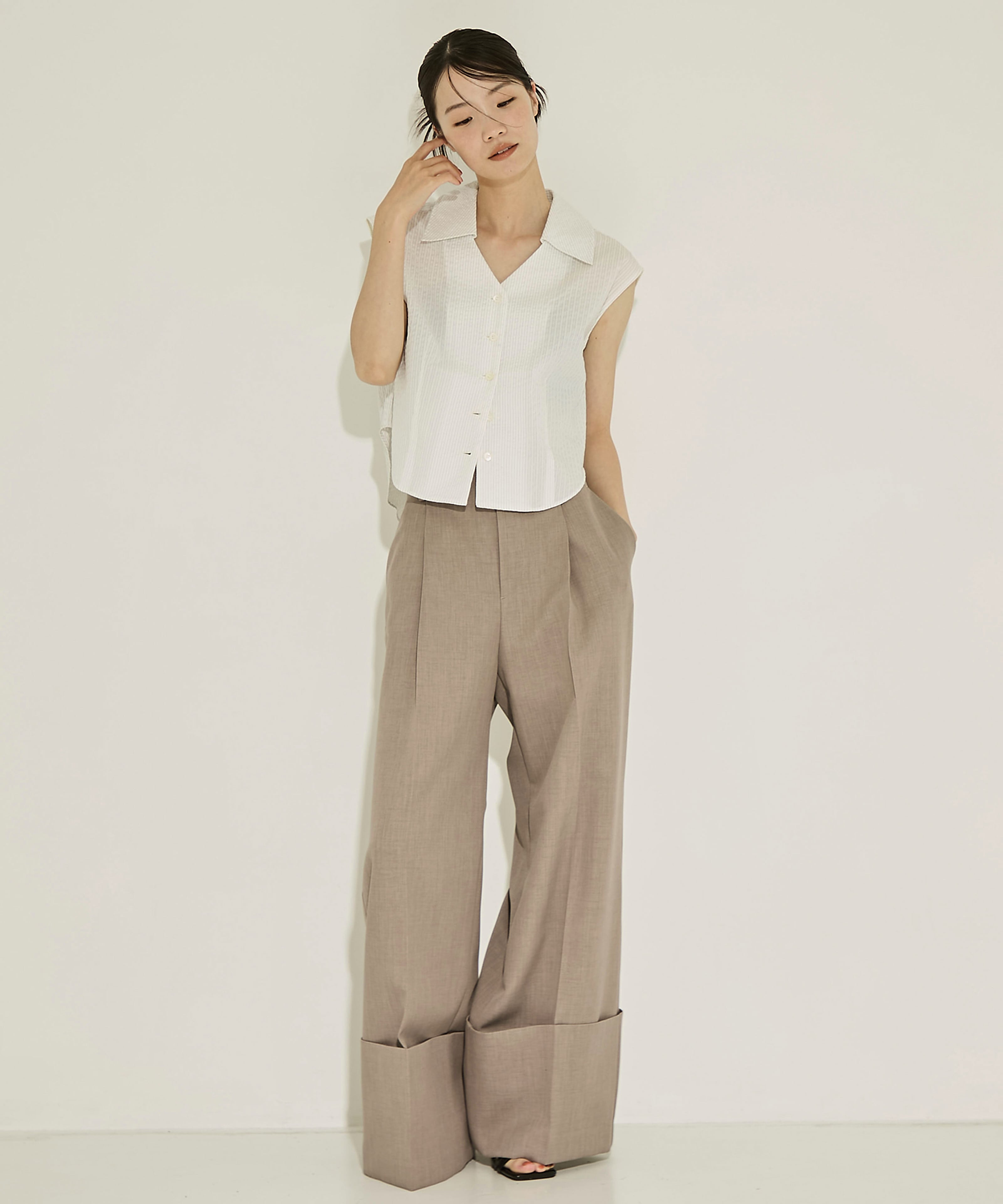 Seersucker Sleeveless Shirt STUDIOUS