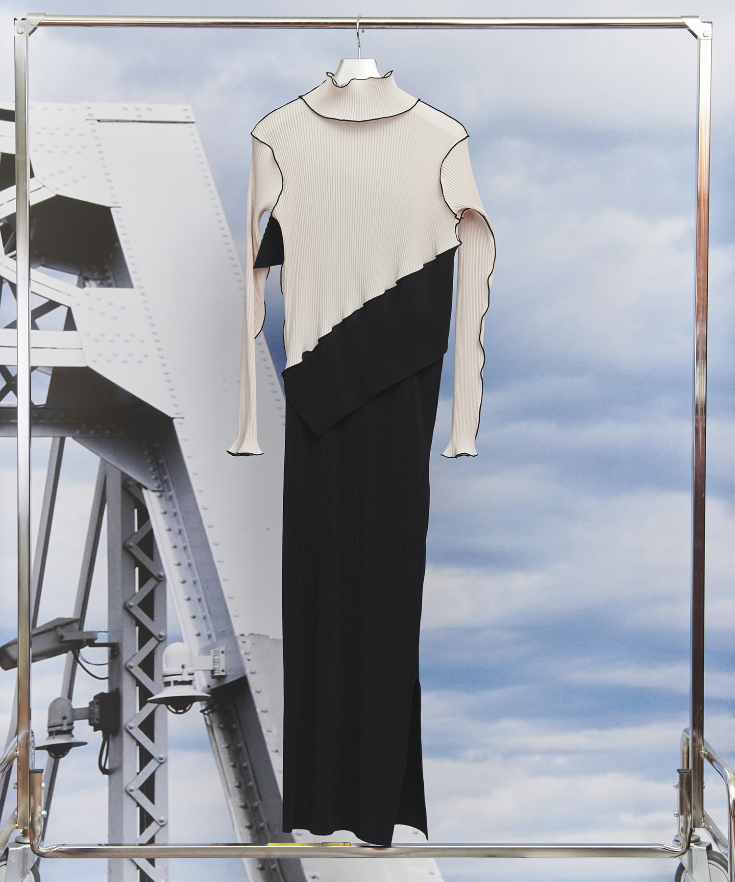 SPIRAL WAVE LONG SLEEVE DRESS *HIGH NECK TYPE(M BLACK