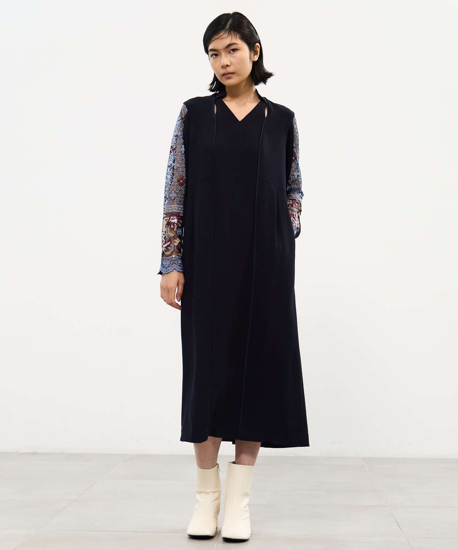 Petal collar lace dress MURRAL