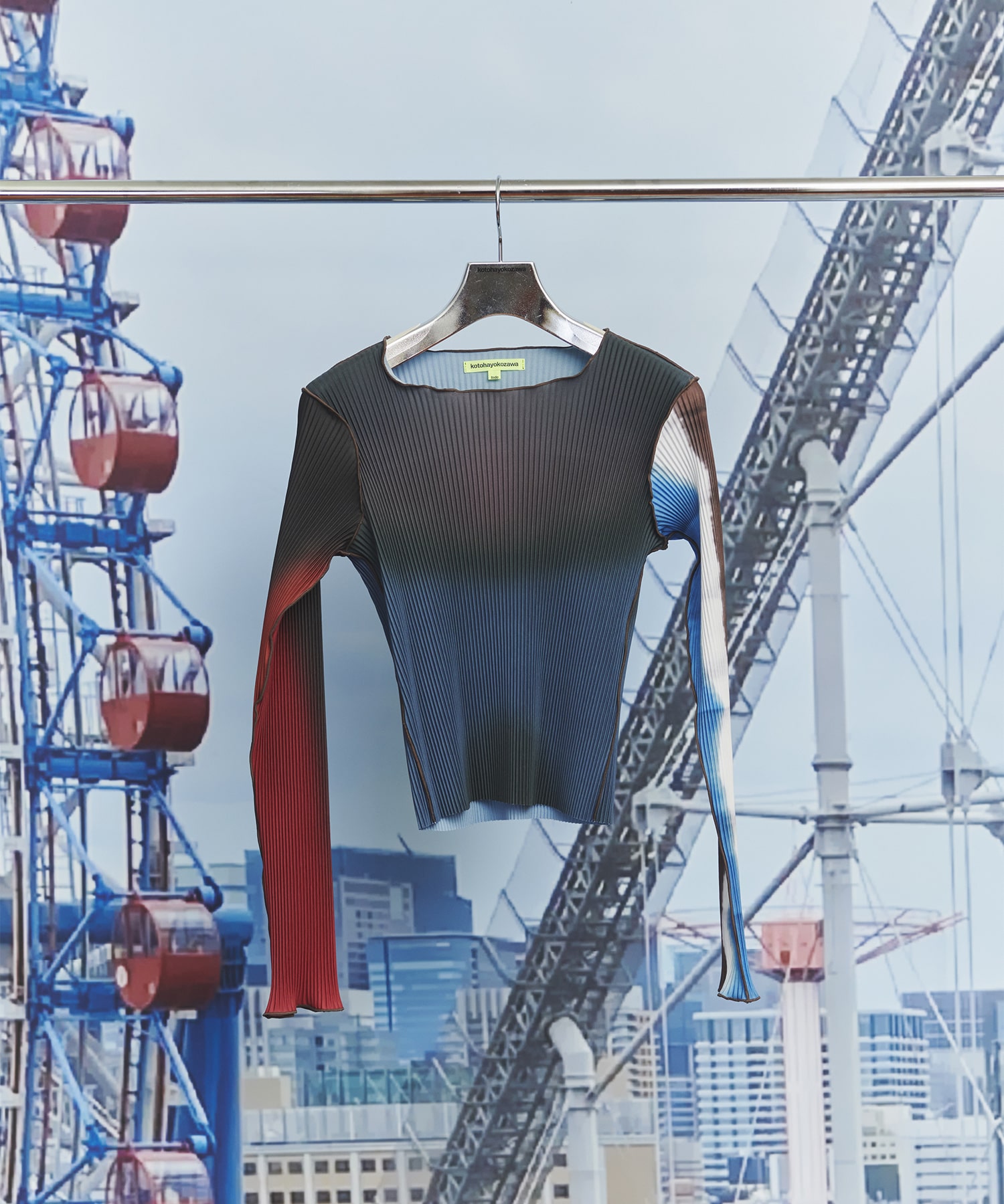 GRAPHIC TINY TOP kotohayokozawa