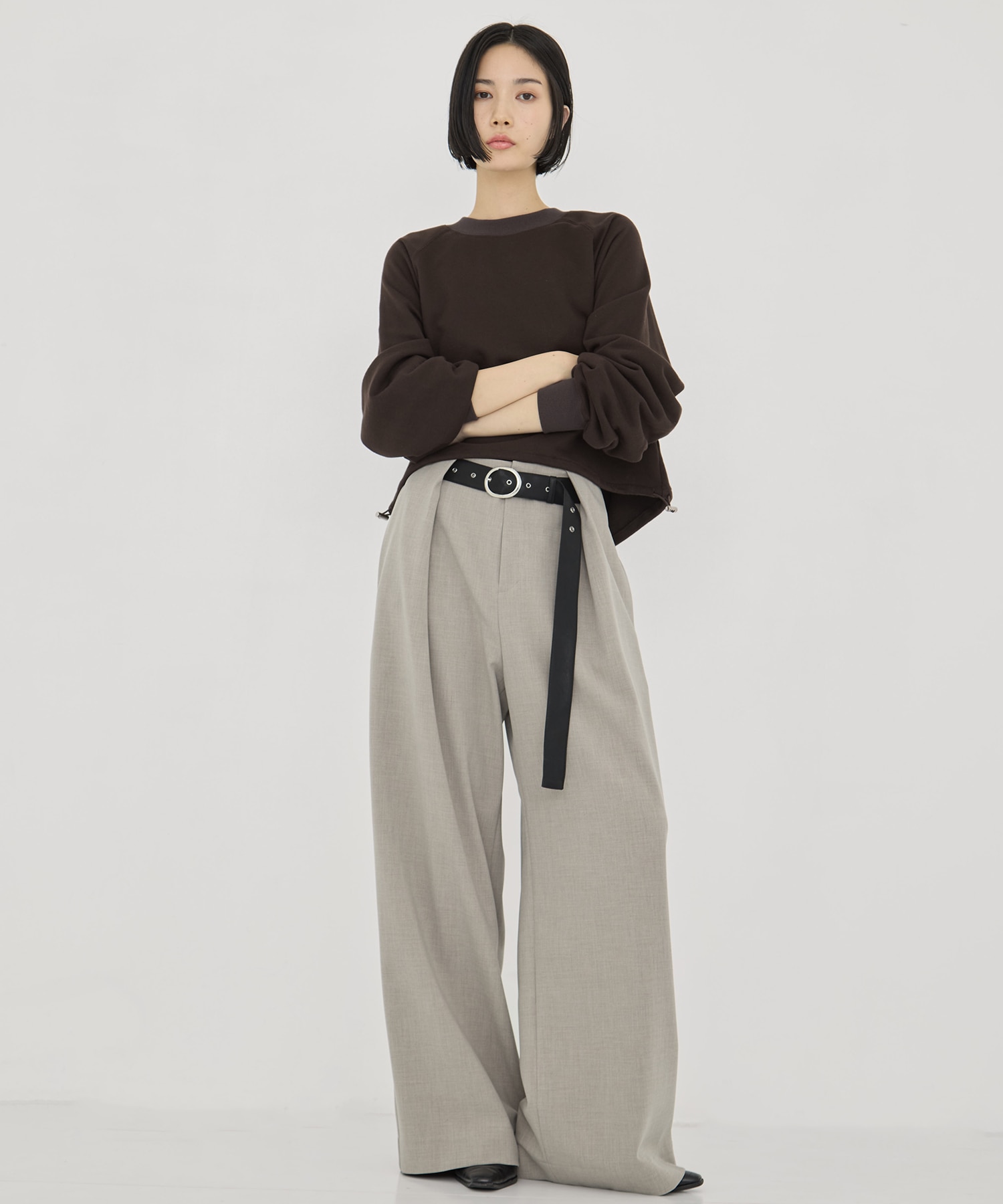 DRAWSTRING GATHER SLEEVE SWEAT SHIRT STUDIOUS