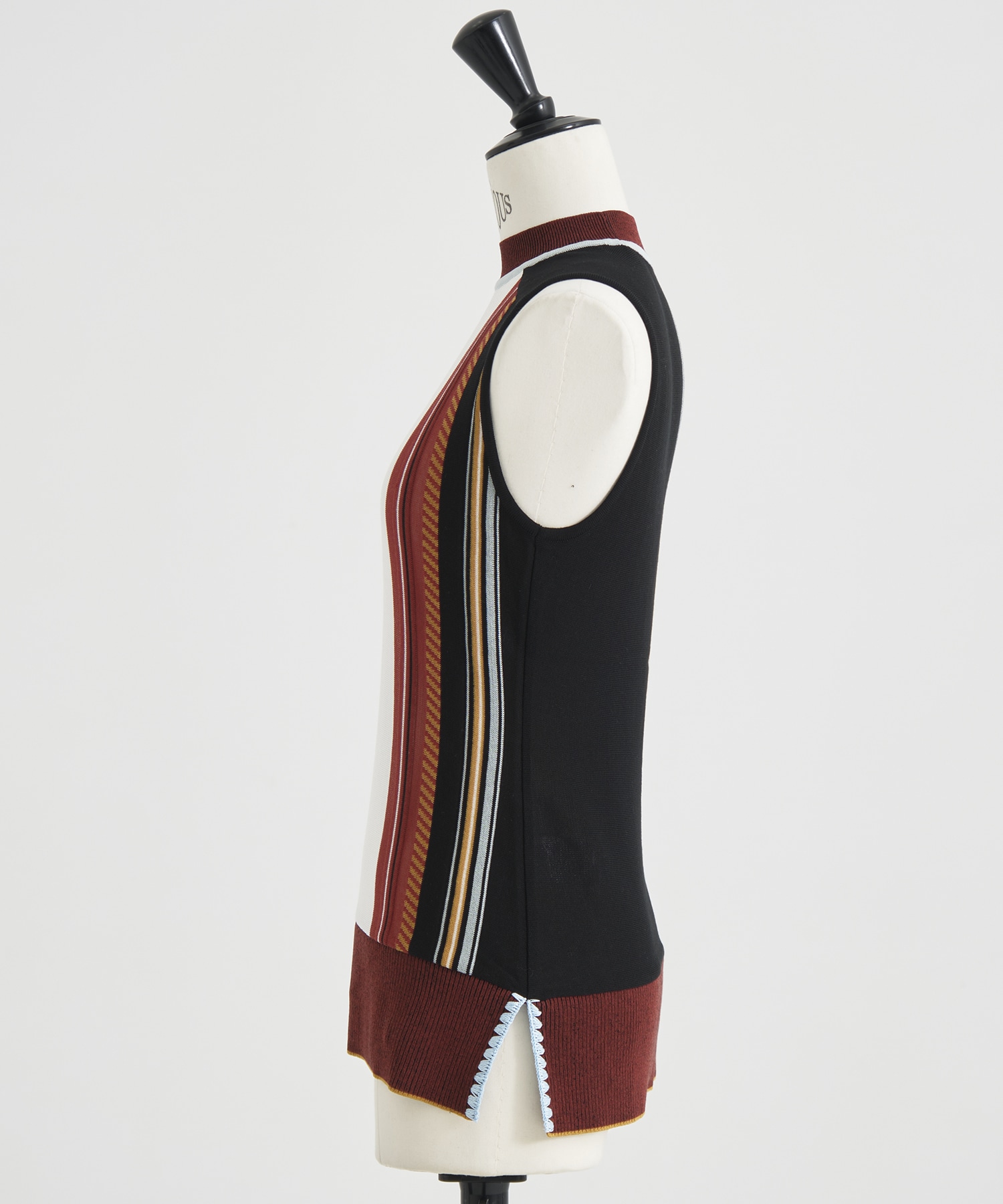 Geometric Pattern Knitted Sleeveless Top Mame Kurogouchi