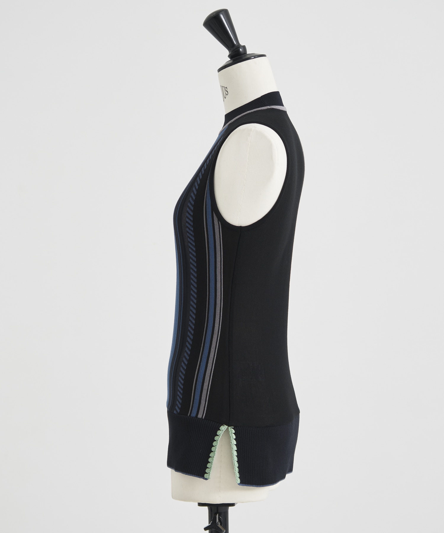 Geometric Pattern Knitted Sleeveless Top Mame Kurogouchi