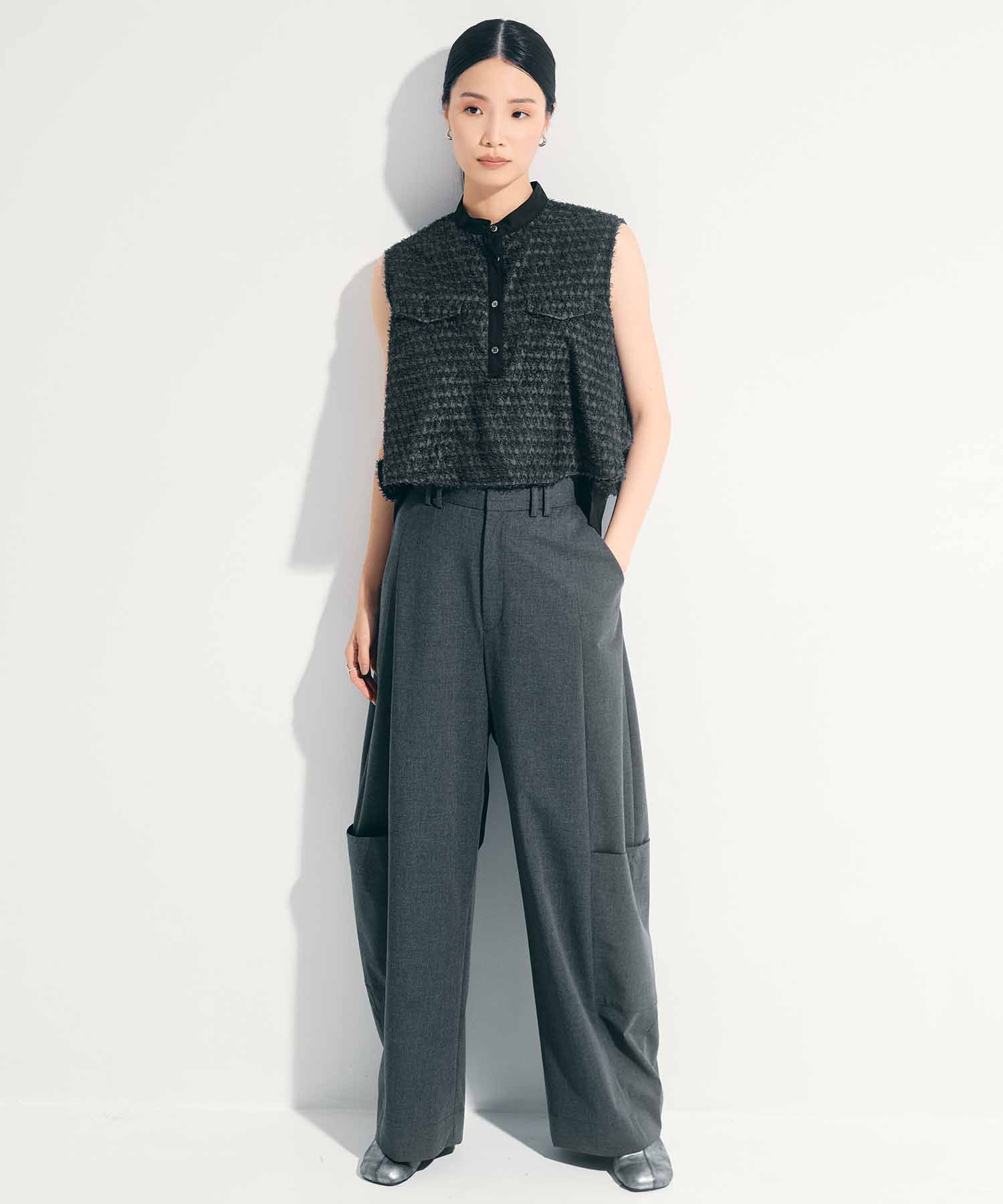 Soft Barrel Leg Cargo Trousers STUDIOUS