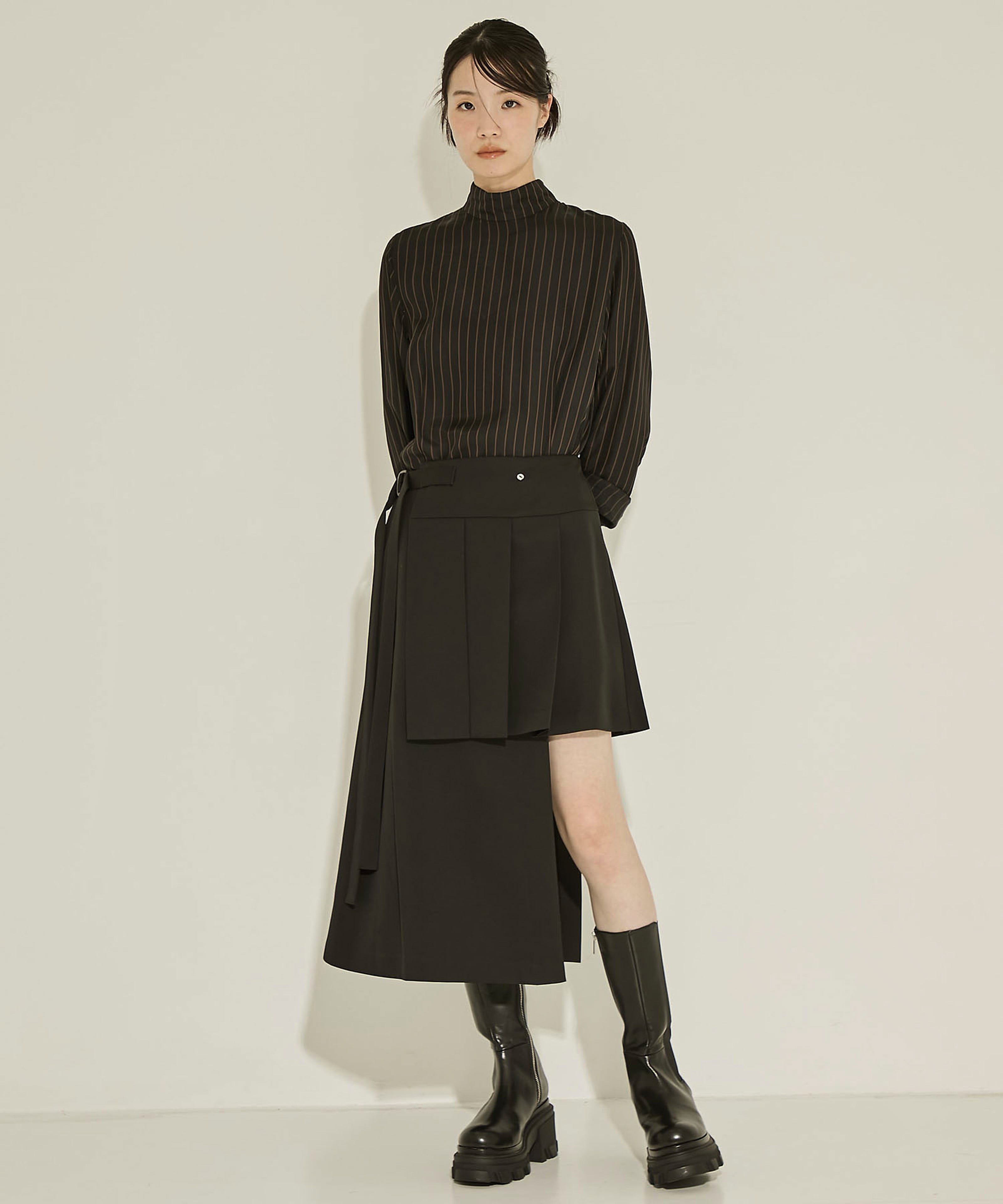 Asymmetry Pleats SKT UJOH
