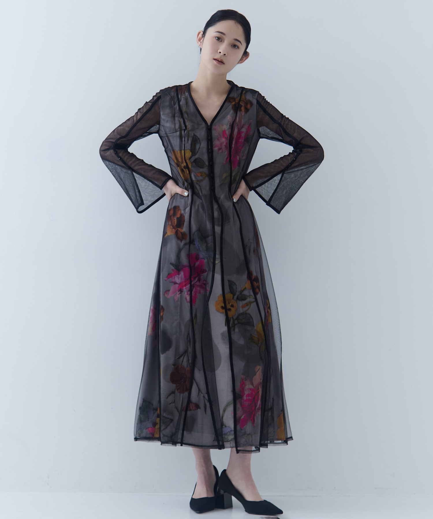 UND GRACE CHIFFON VEIL DRESS AMERI