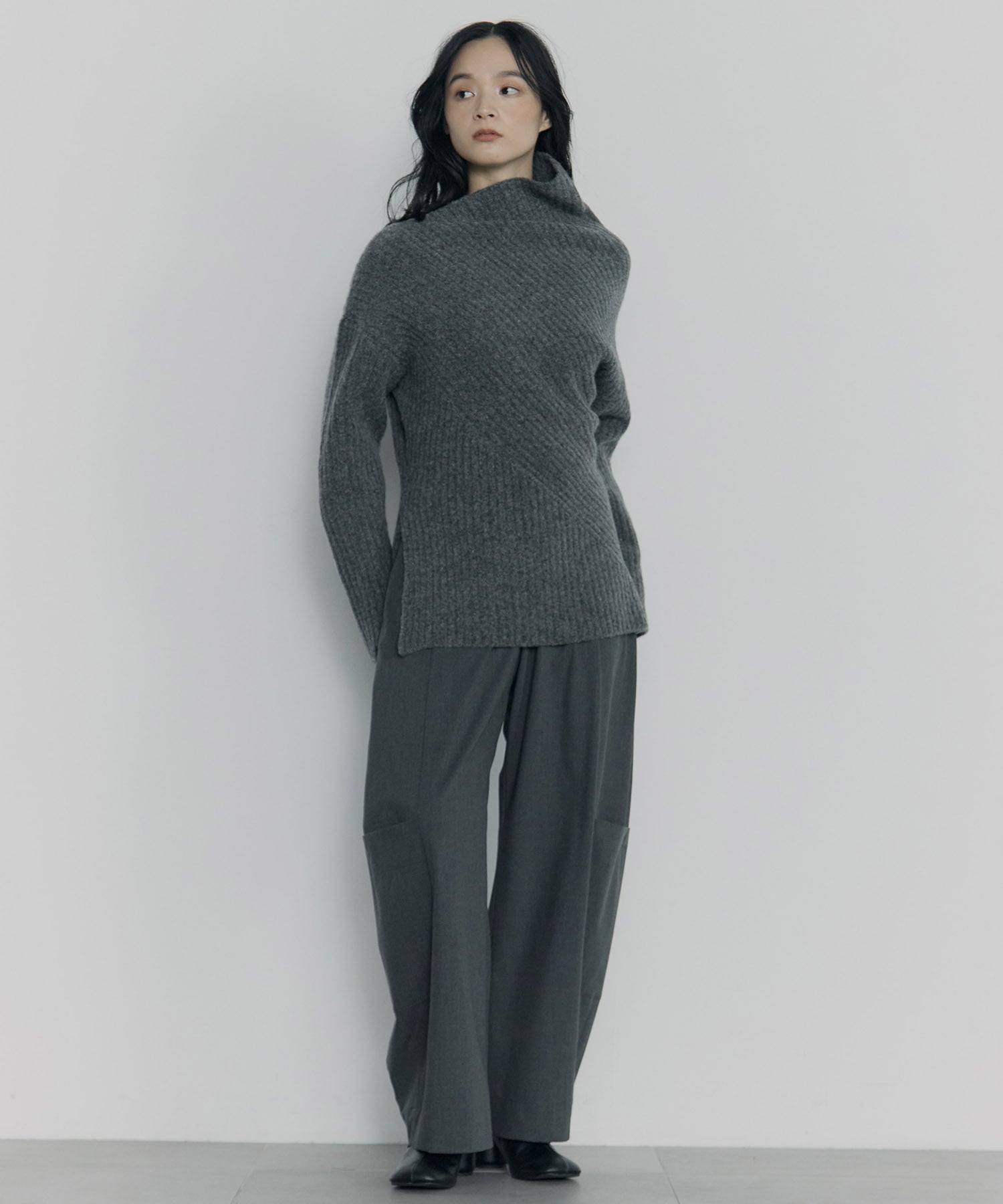 Unbalance Knit UJOH