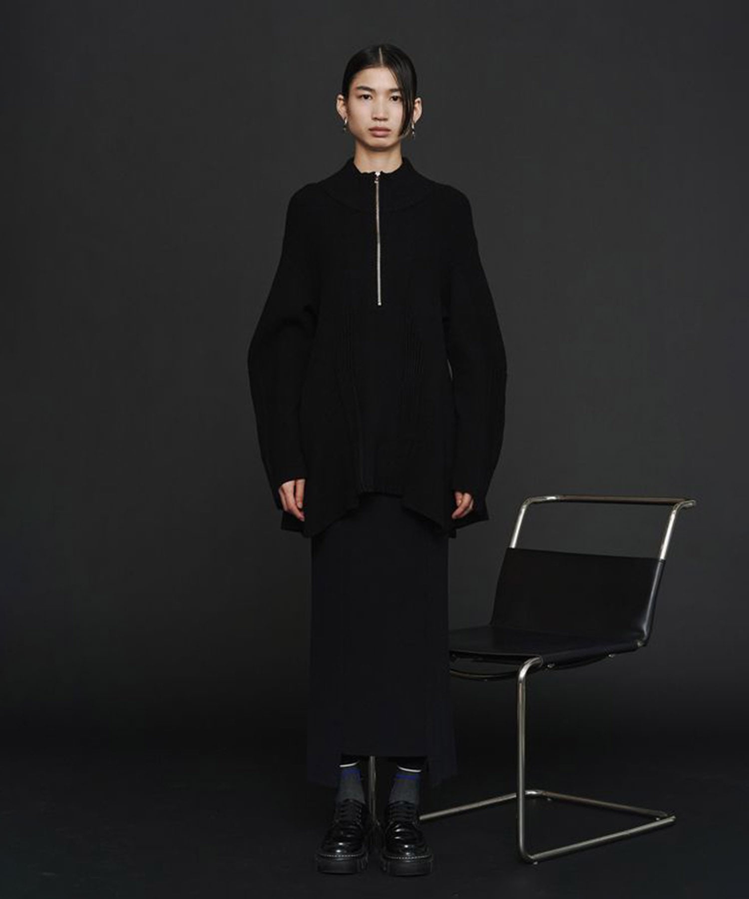 PIN TUCK HALF ZIP TOP UN3D.