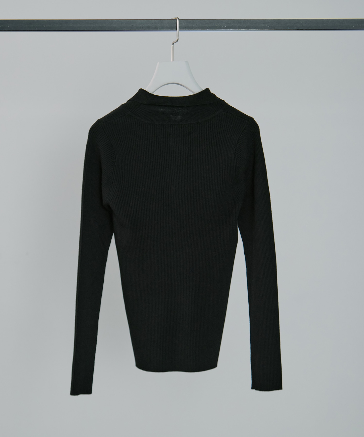 UND HIGH NECK BUTTON KNIT TOP AMERI