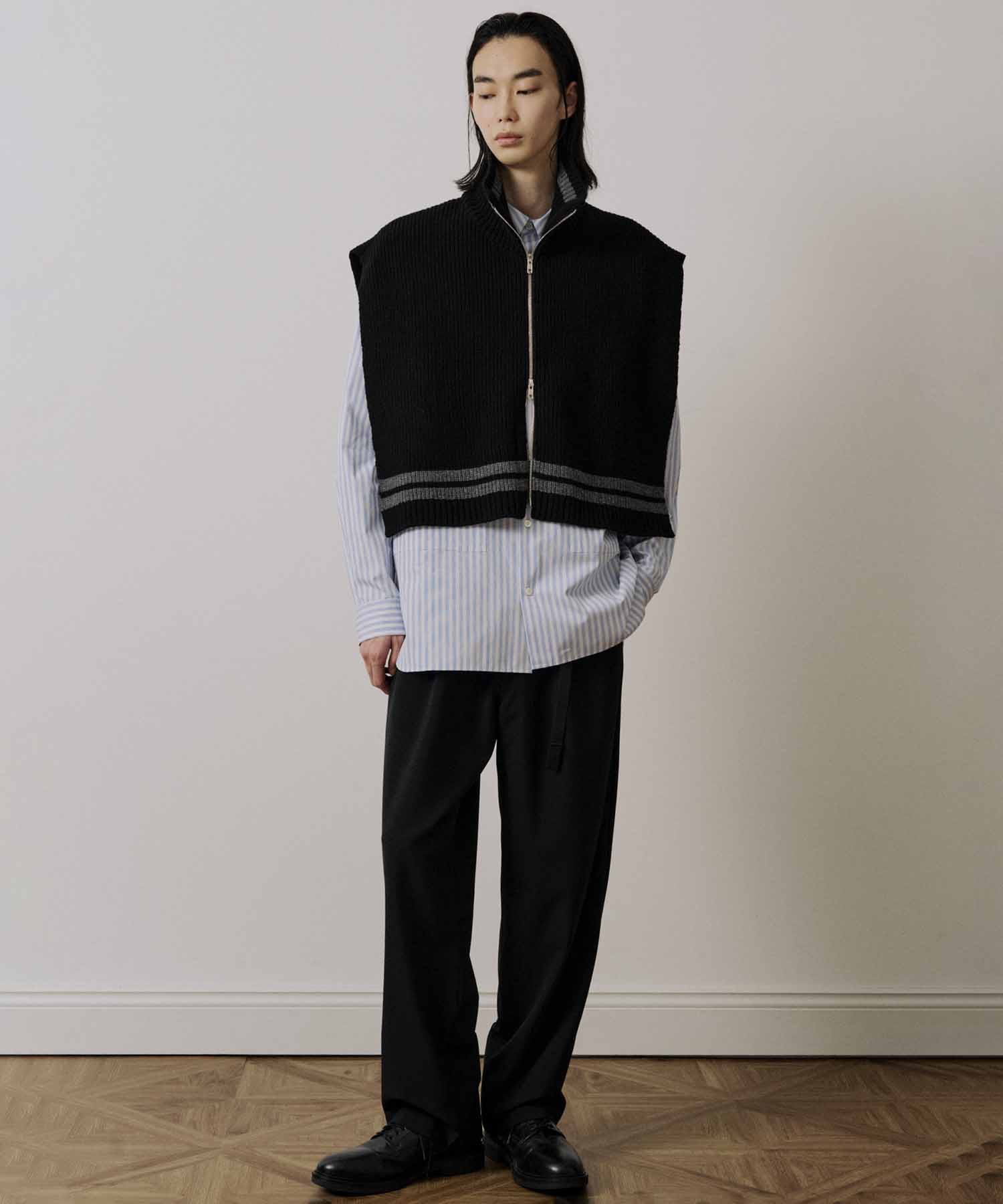 Lines Hight Neck Knit Vest UJOH