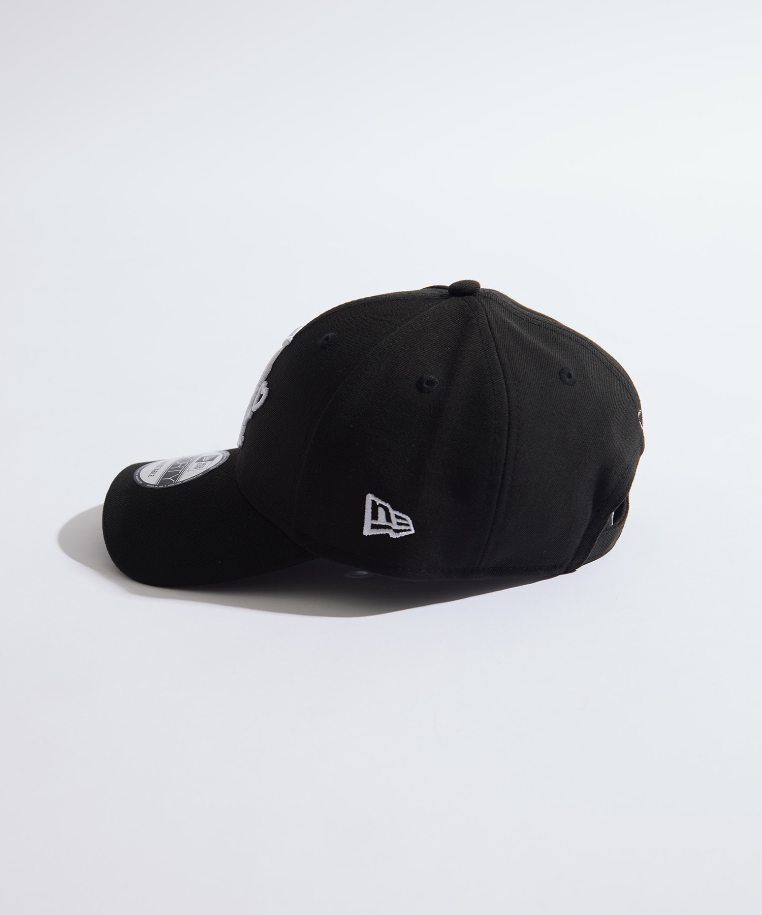 x Newera White Sox Cap BASICKS