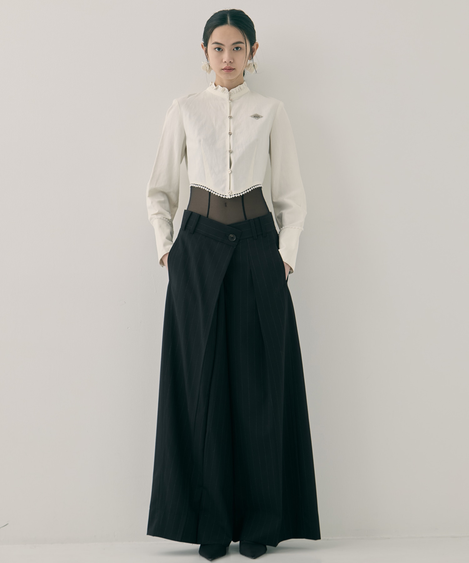 back curtain cropped blouse tanakadaisuke