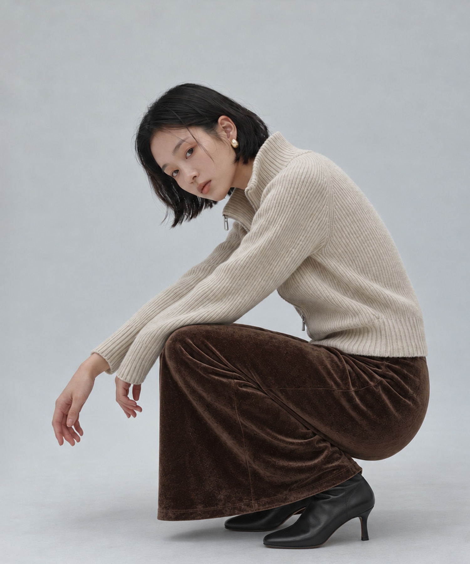 Velour Smooth Skirt STUDIOUS