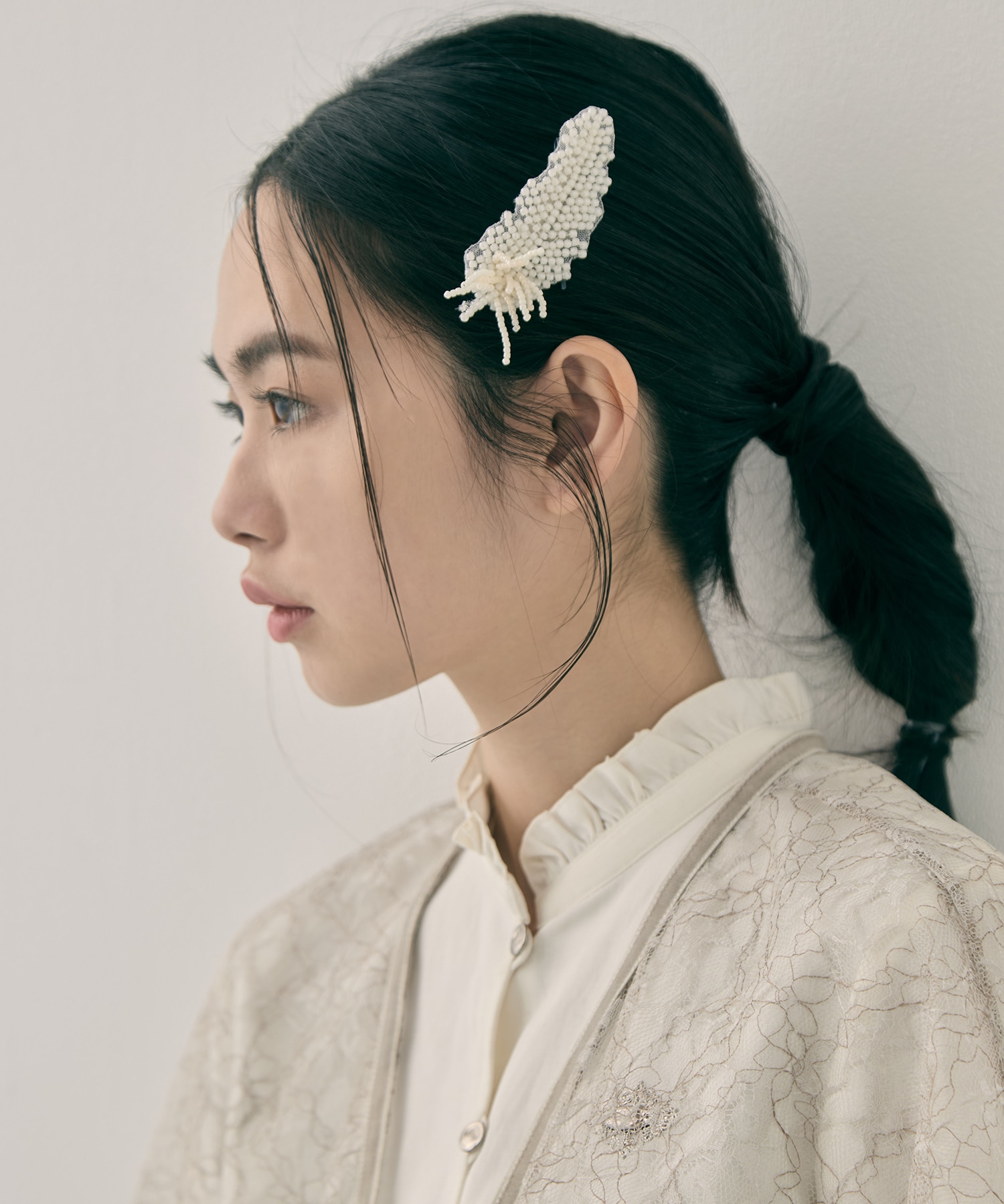 feather beads barrette (left) tanakadaisuke