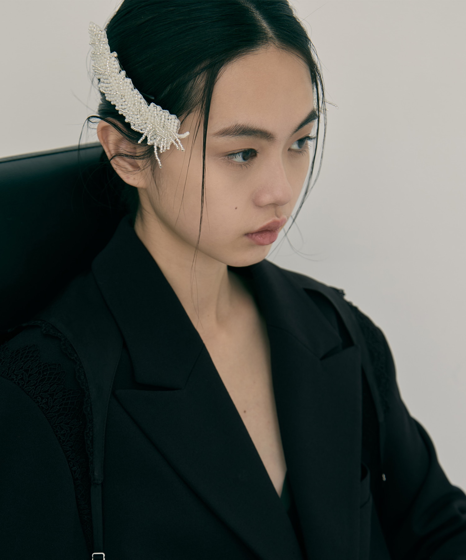 grand feather beads barrette right tanakadaisuke