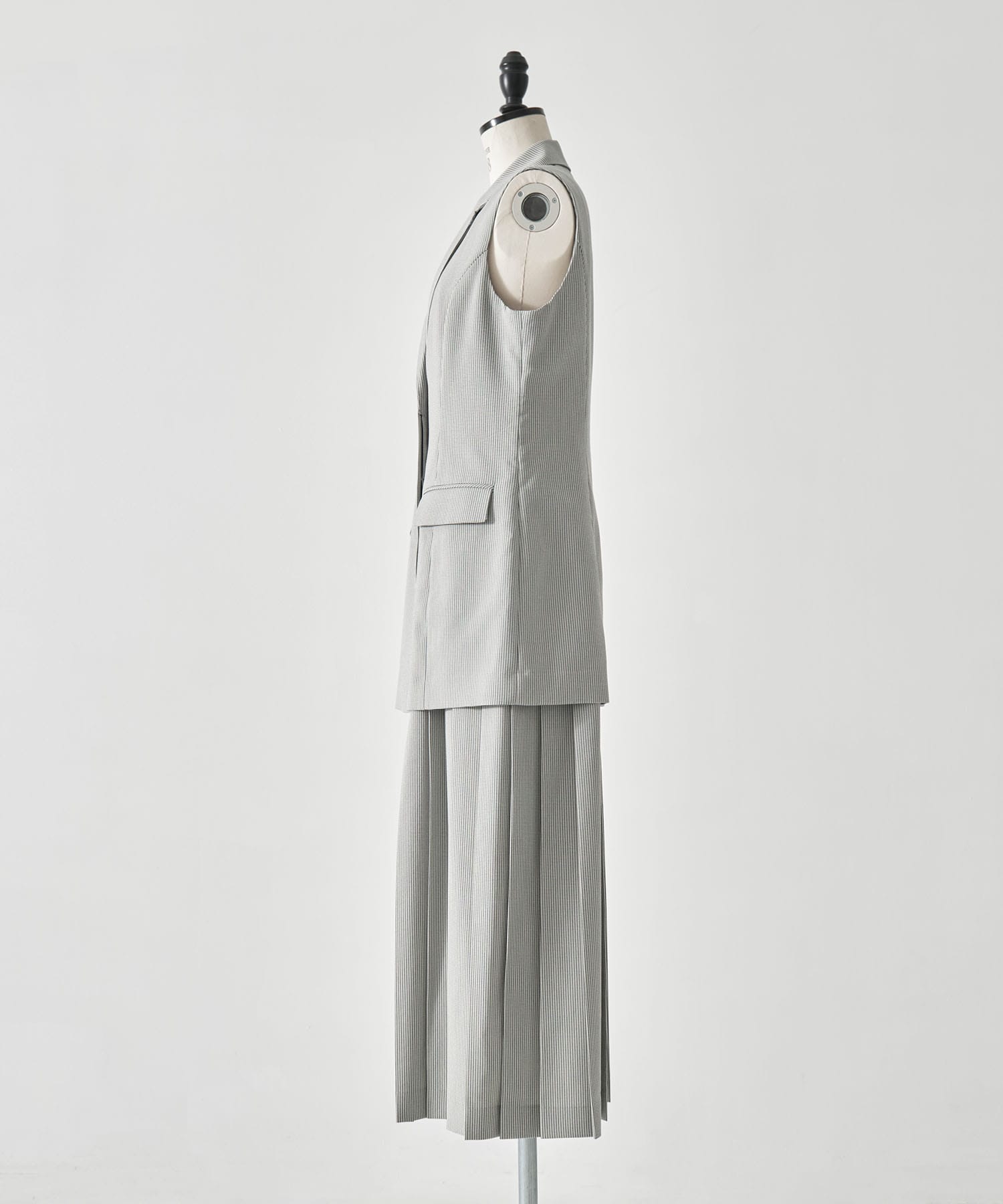 PLEATED SKIRT DOCKING SUIT DRESS AMERI