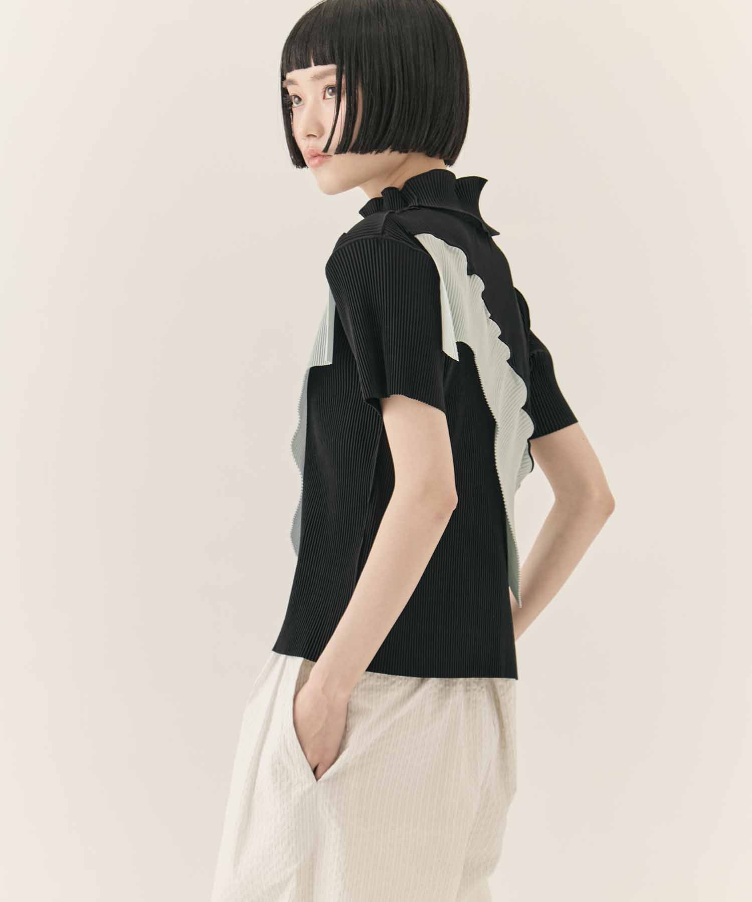 TODO WAVE TOP SHORTSLEEVE HIGHNECK kotohayokozawa