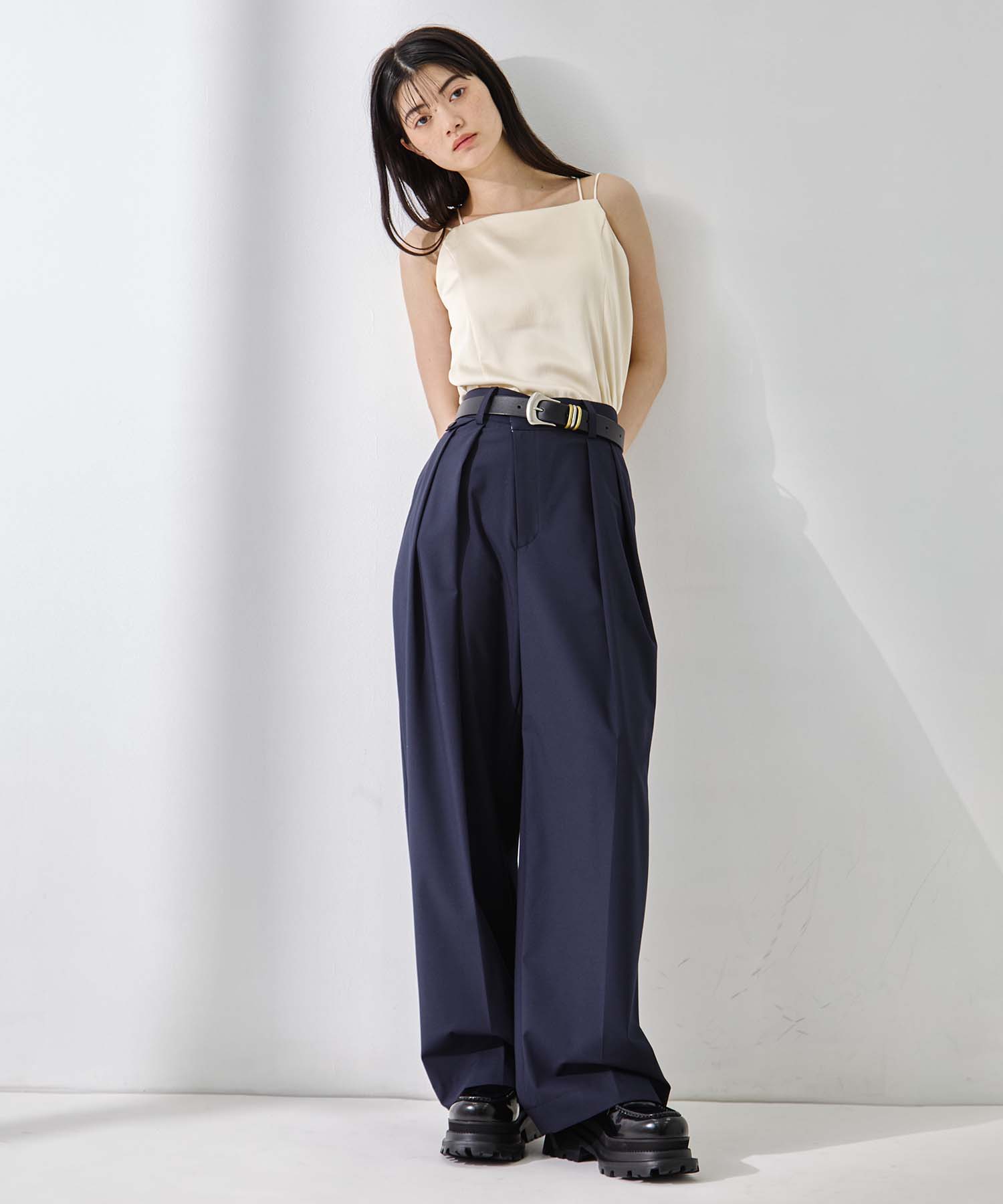 Double Tucked Stretch Trousers STUDIOUS
