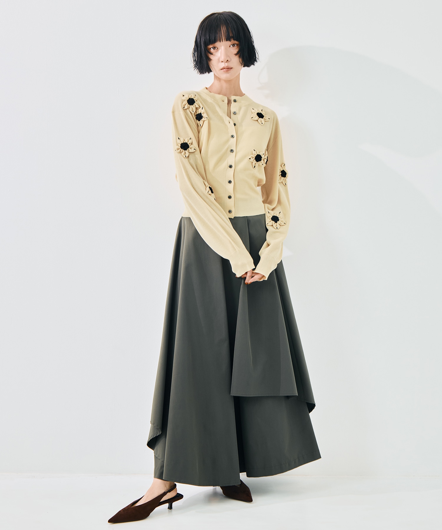 FLOWER MOTIF KNIT CARDIGAN CLANE