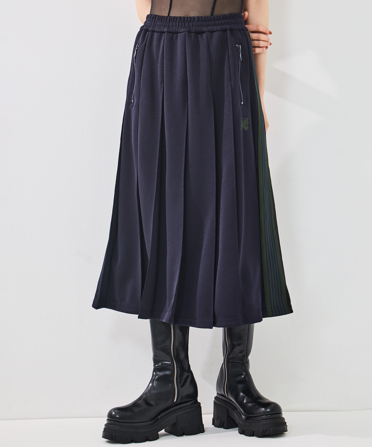Pleated Tarack Skirt-Poly smooth Needles
