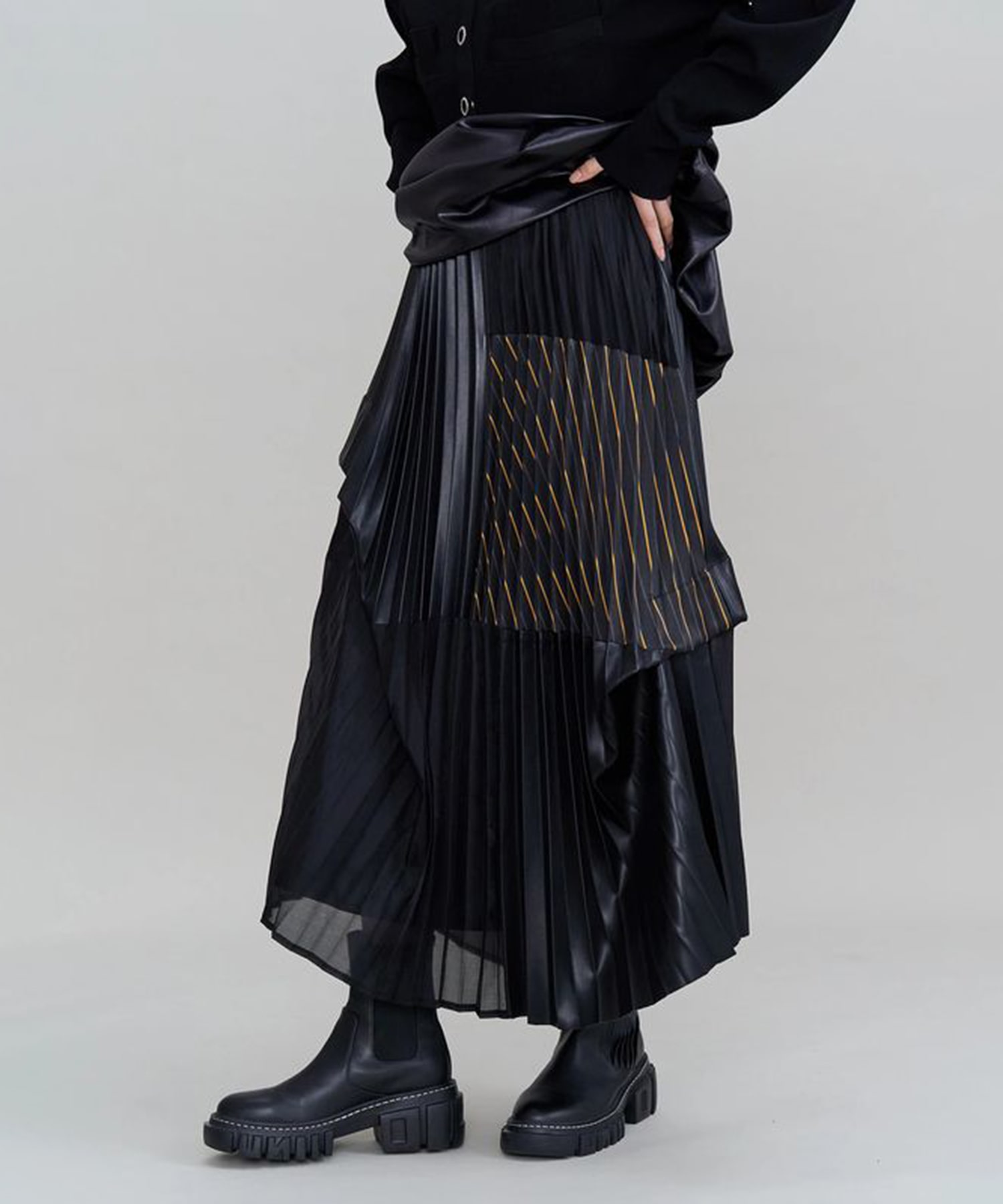 PATCHWORK PLEATS SK UN3D.