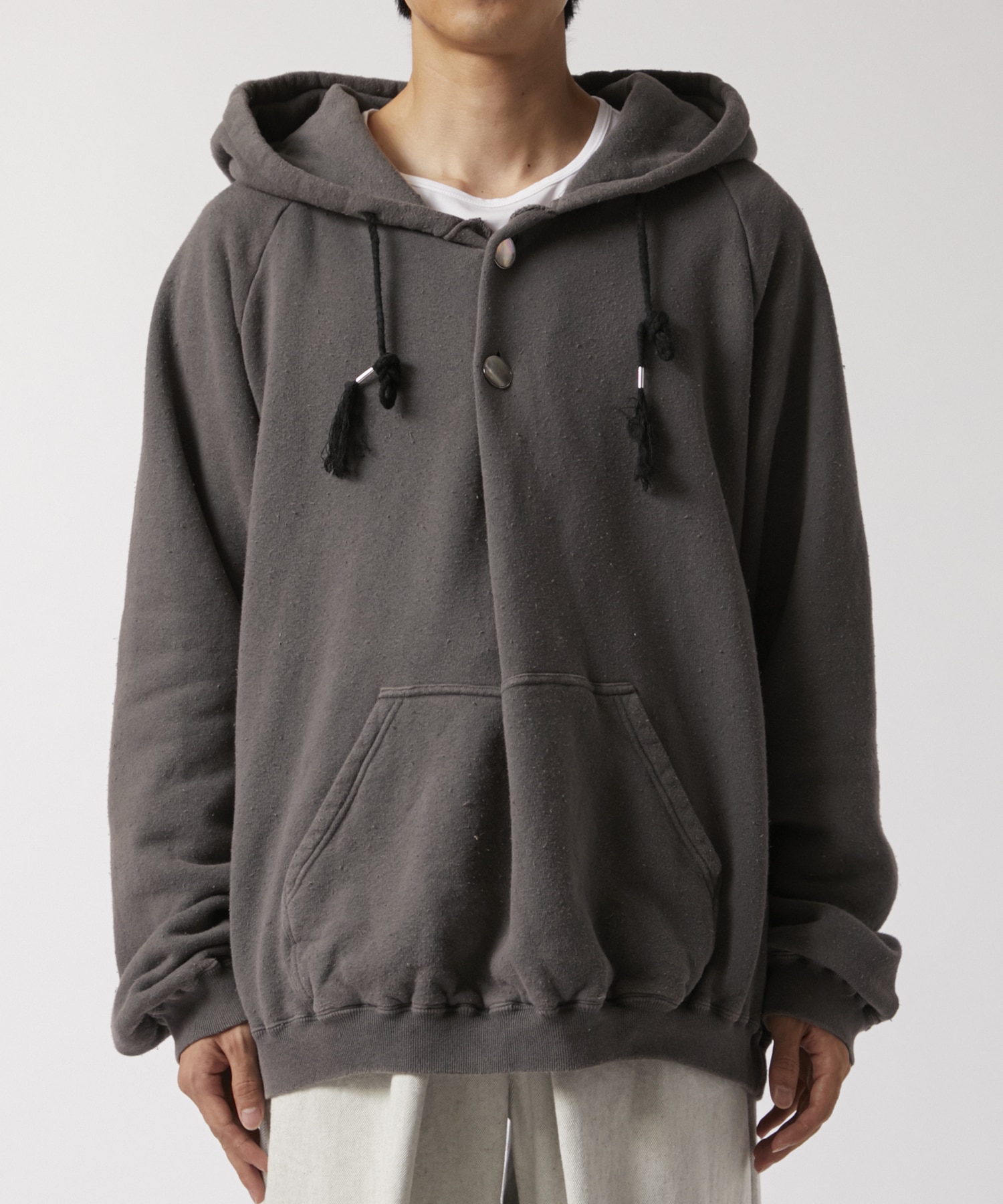 Sprayed Deep Tuck Hoodie Old Fabric Fujimoto