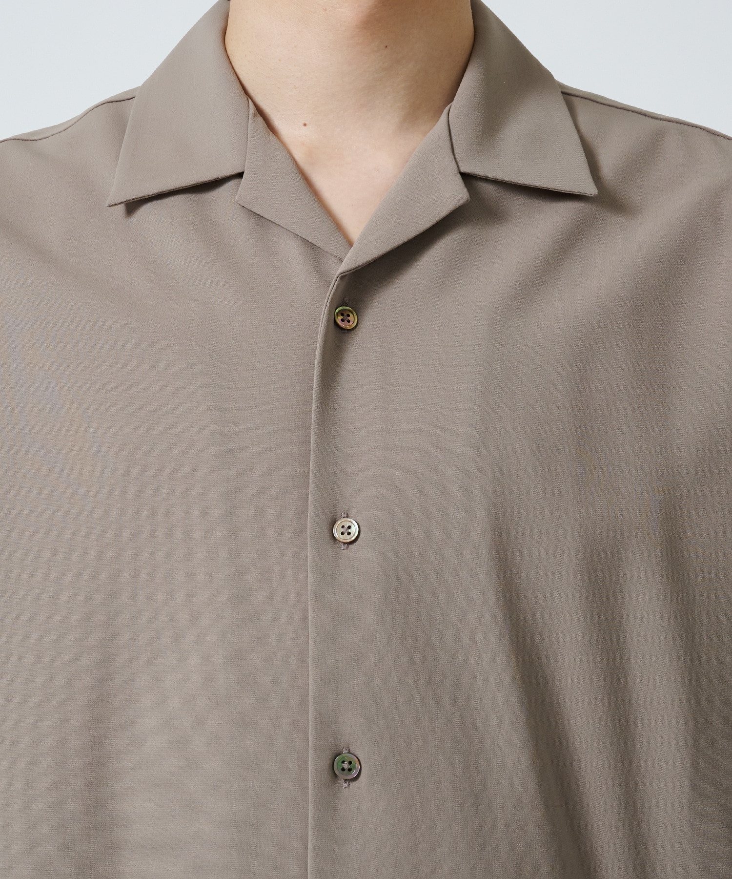 DRY TWILL OPEN COLLAR S/S SHIRT STUDIOUS