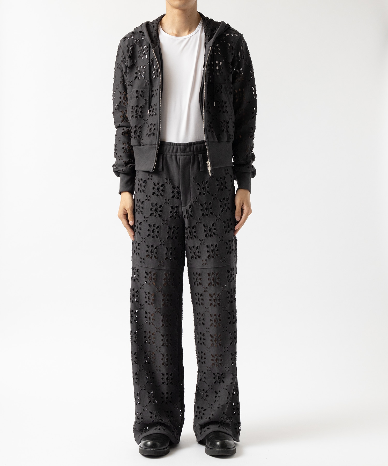 FLOWER HOLE SWEAT PANTS MASU