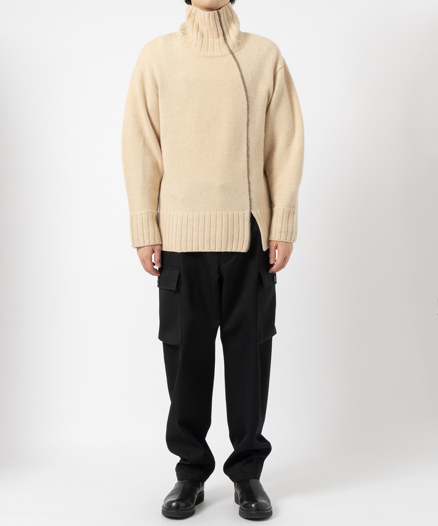 Turtle Neck Knit UJOH HOMME