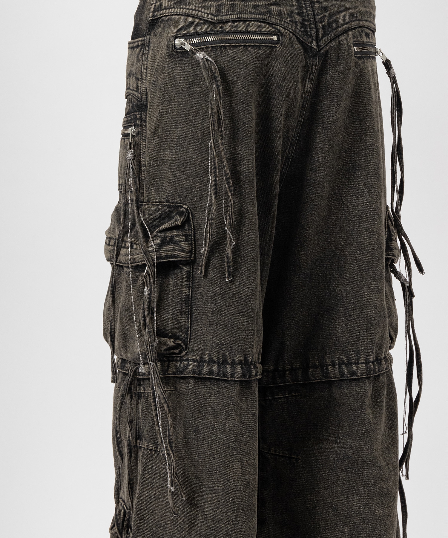 MULTI-POCKET DENIM CARGO FACCIES