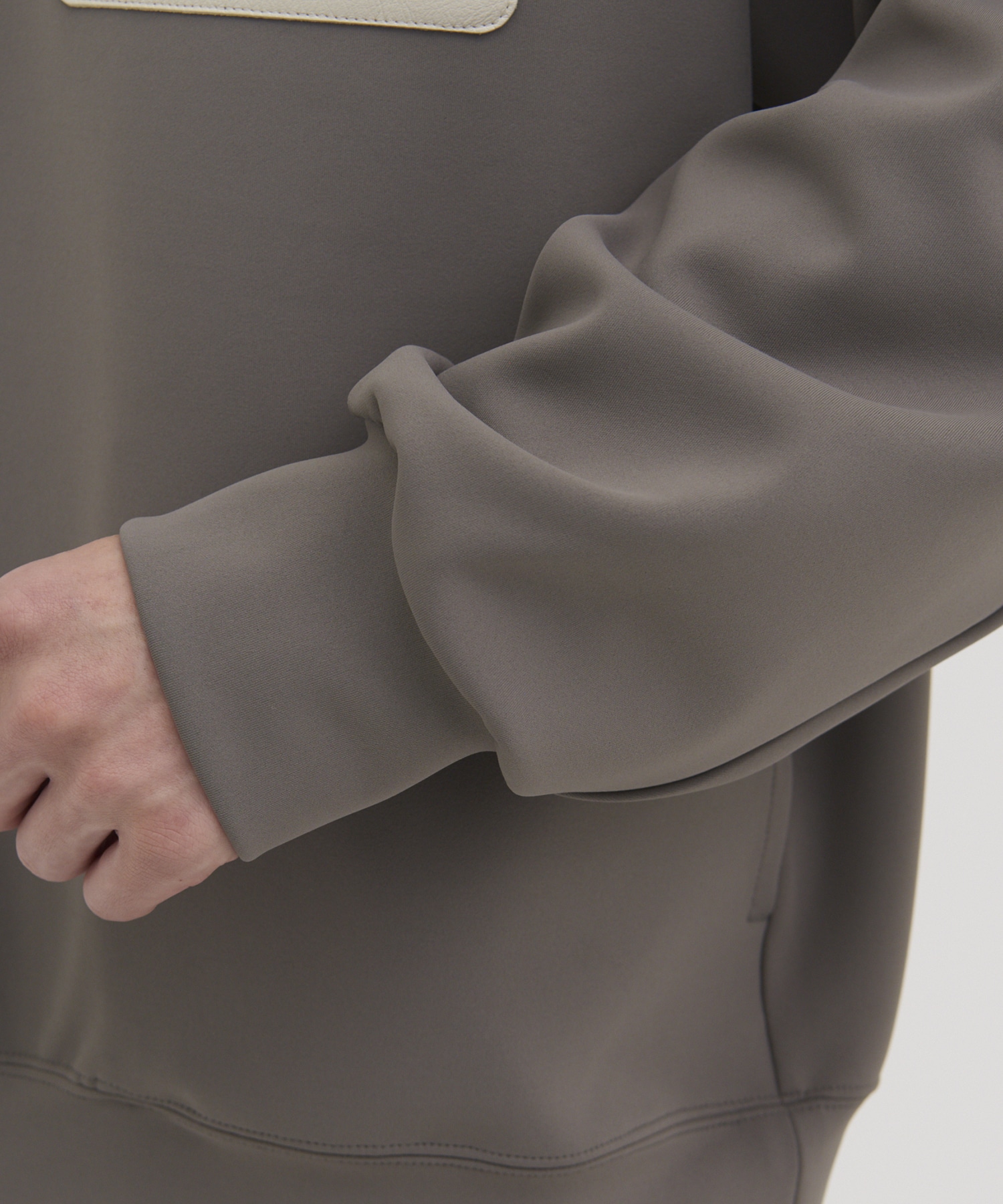 〈別注〉Zip Up Hoodie With Washable Leather Pocket CULLNI