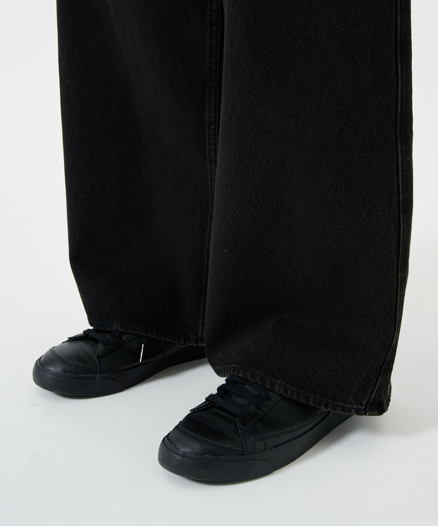BLEACH OVERDYE DENIM JEANS STUDIOUS
