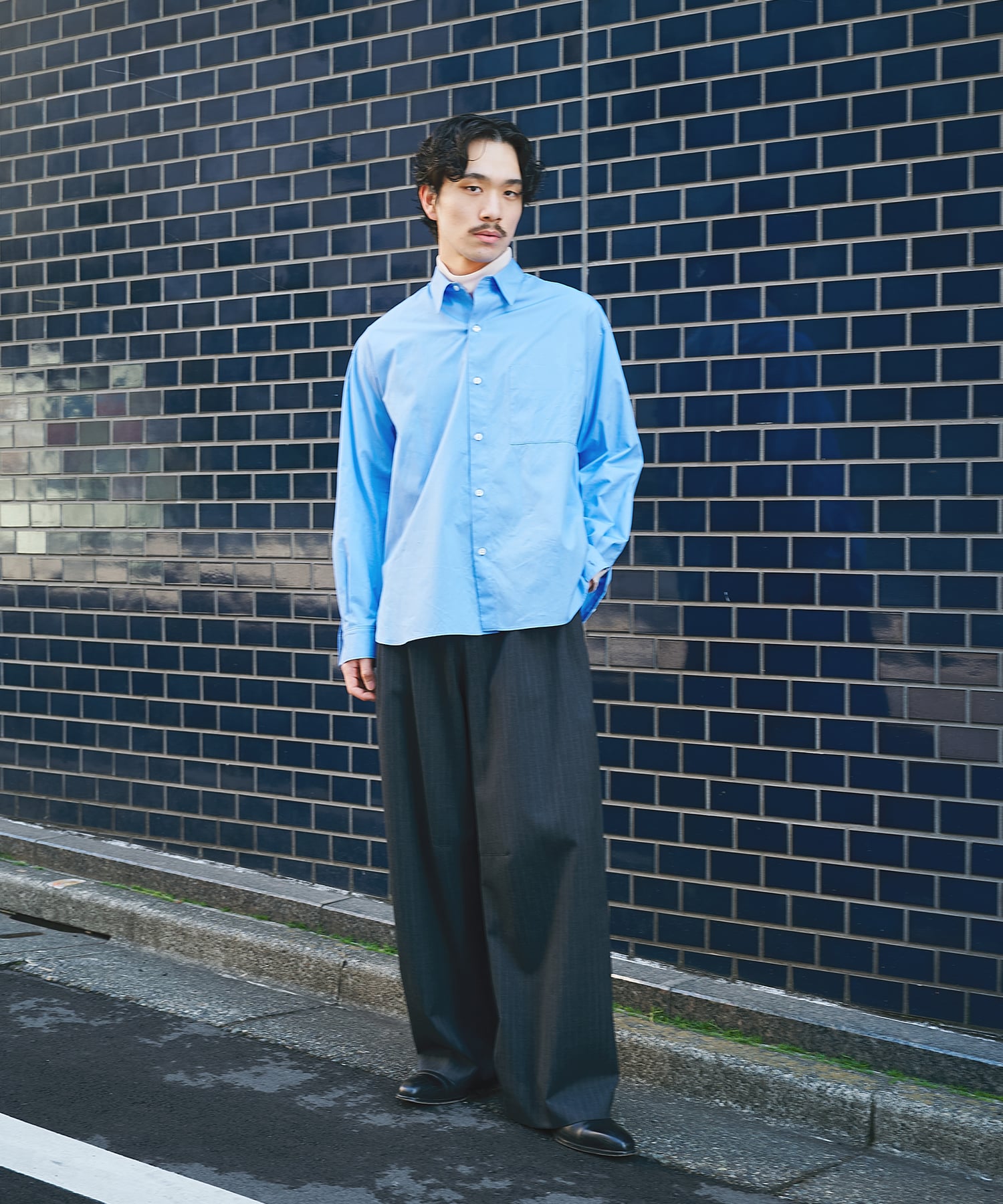 2Tuck Curve Slacks STUDIOUS