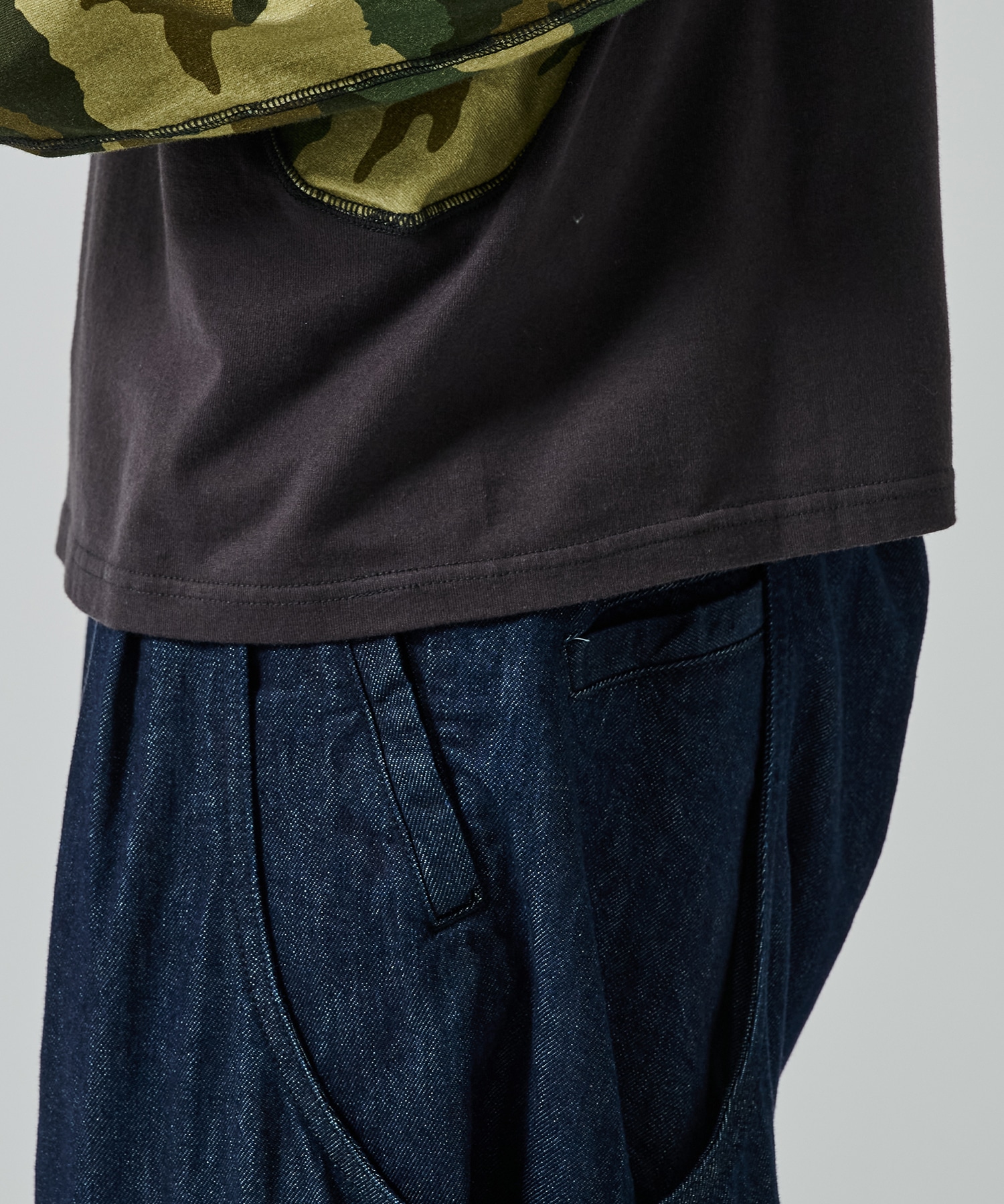 別注 PANELED LAYERD SLEEVE T-SHIRT NVRFRGT