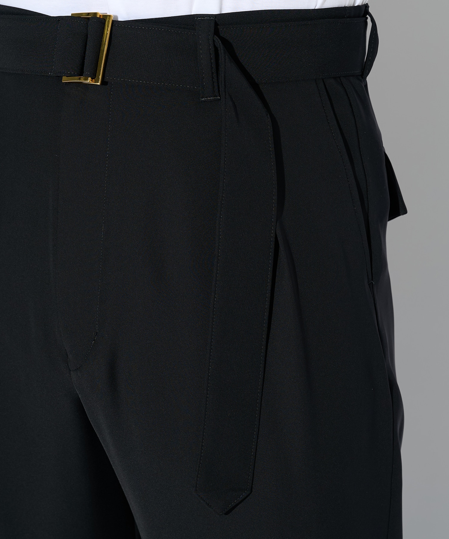 Dry Double Satin 1Tuck Pant with Long Belt CULLNI