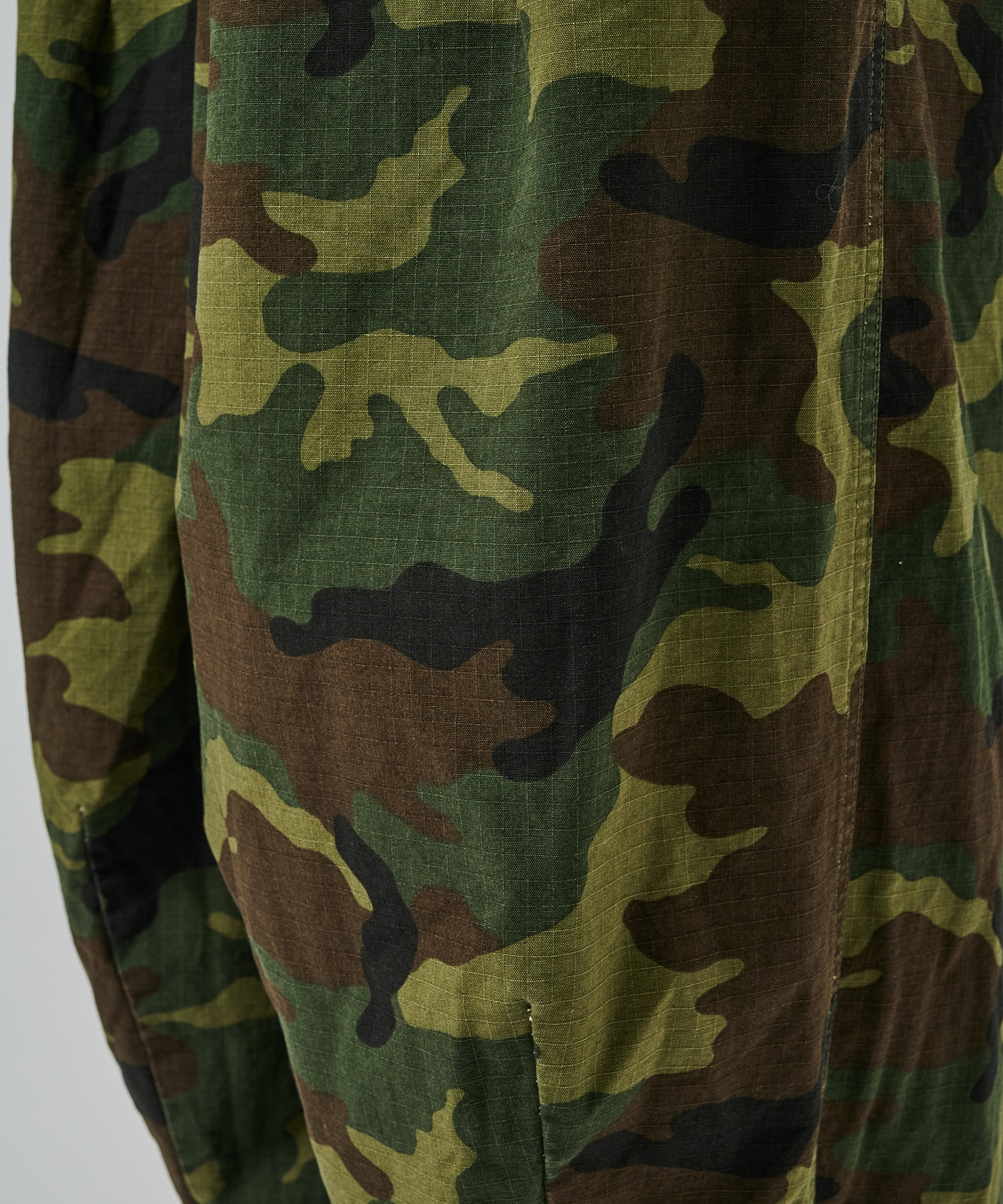 〈別注〉H.D Pant - Military Camo NEEDLES